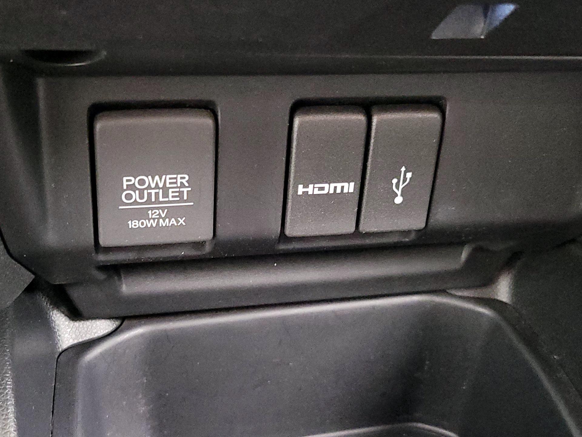 Thumbnail: 2015 Honda Fit - 18