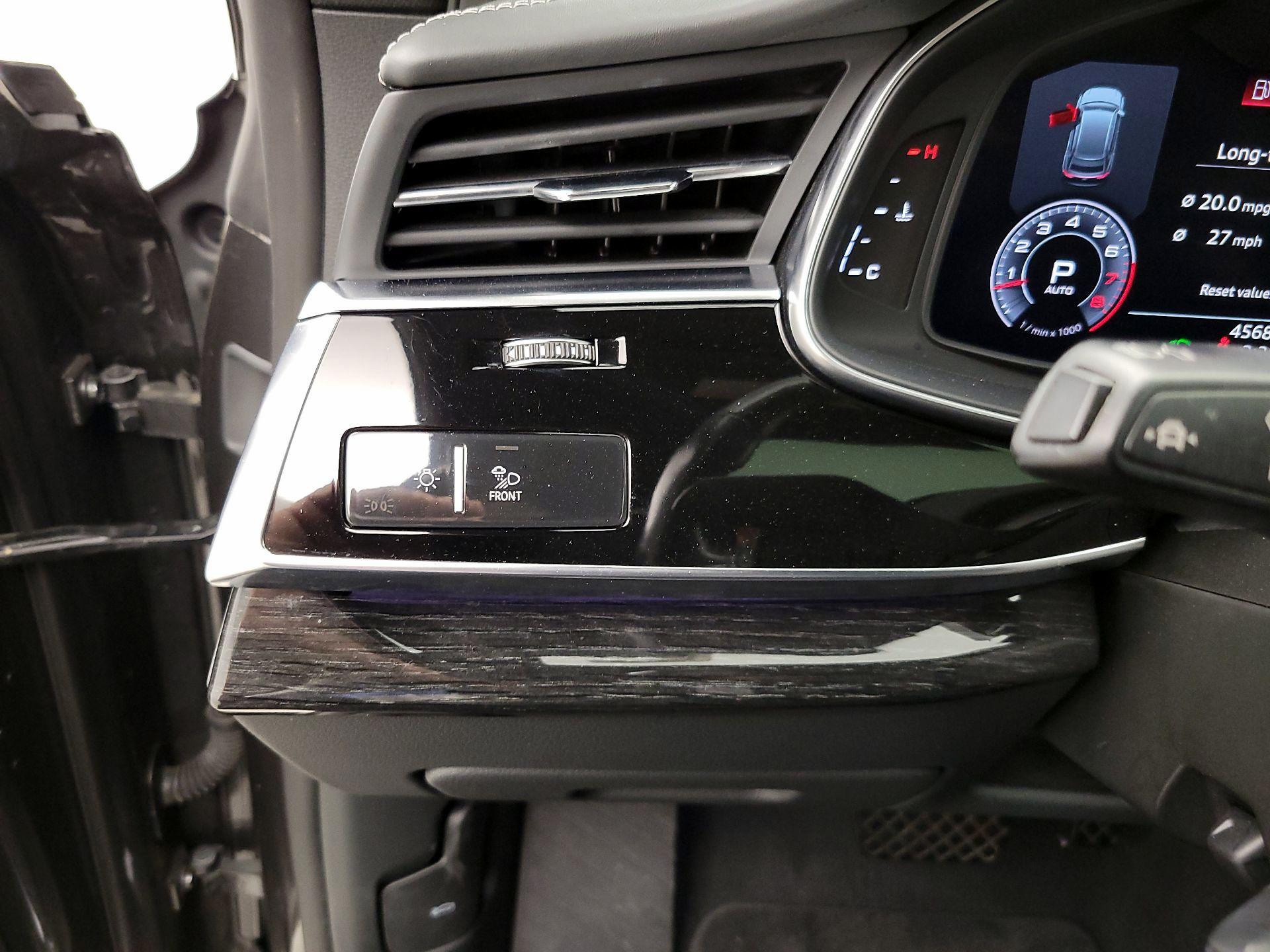 Thumbnail: 2019 Audi Q8 - 13