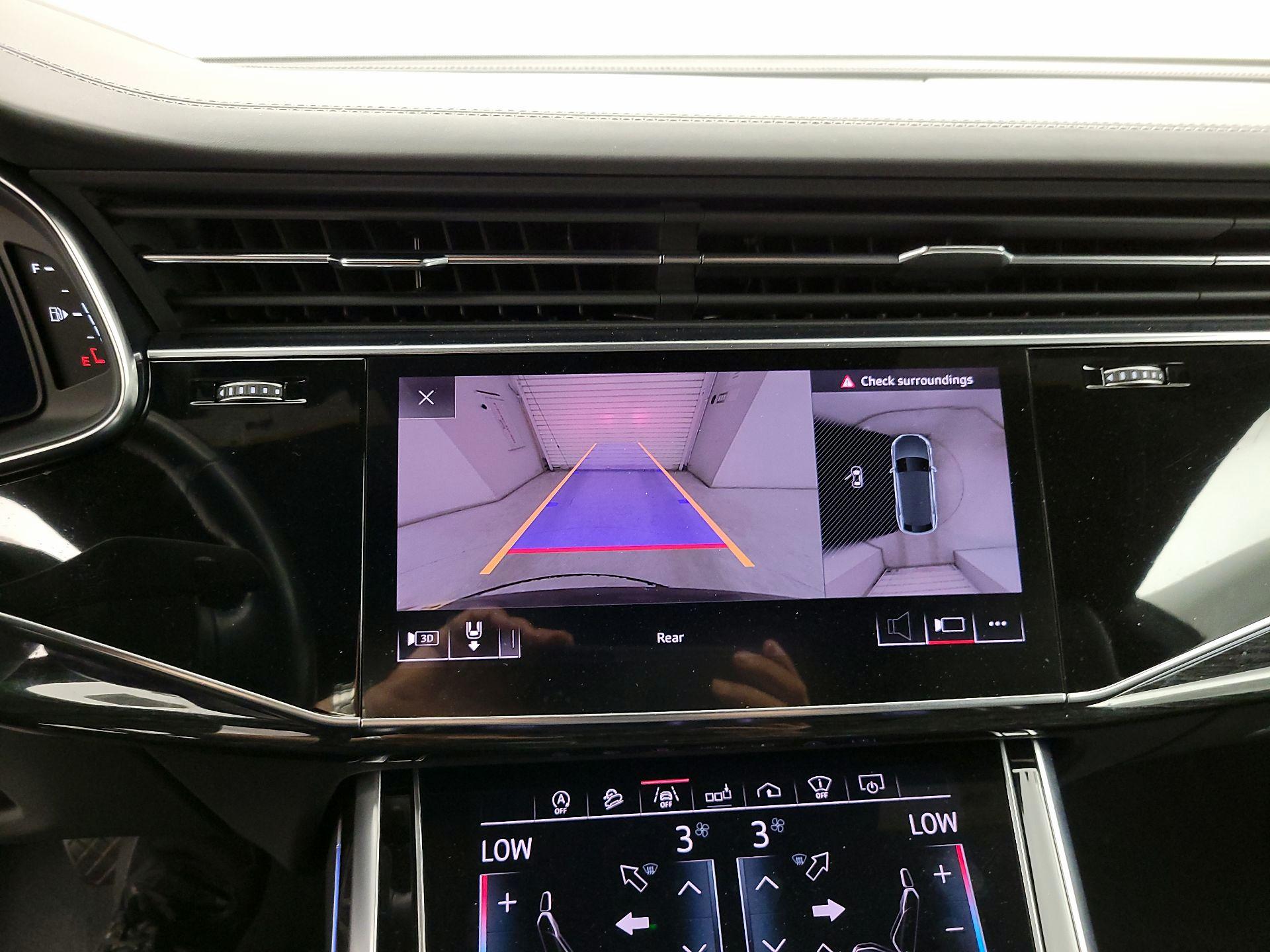 Thumbnail: 2019 Audi Q8 - 15