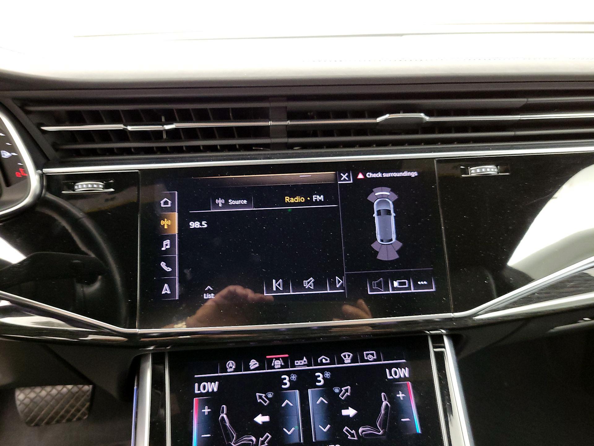 Thumbnail: 2019 Audi Q8 - 16