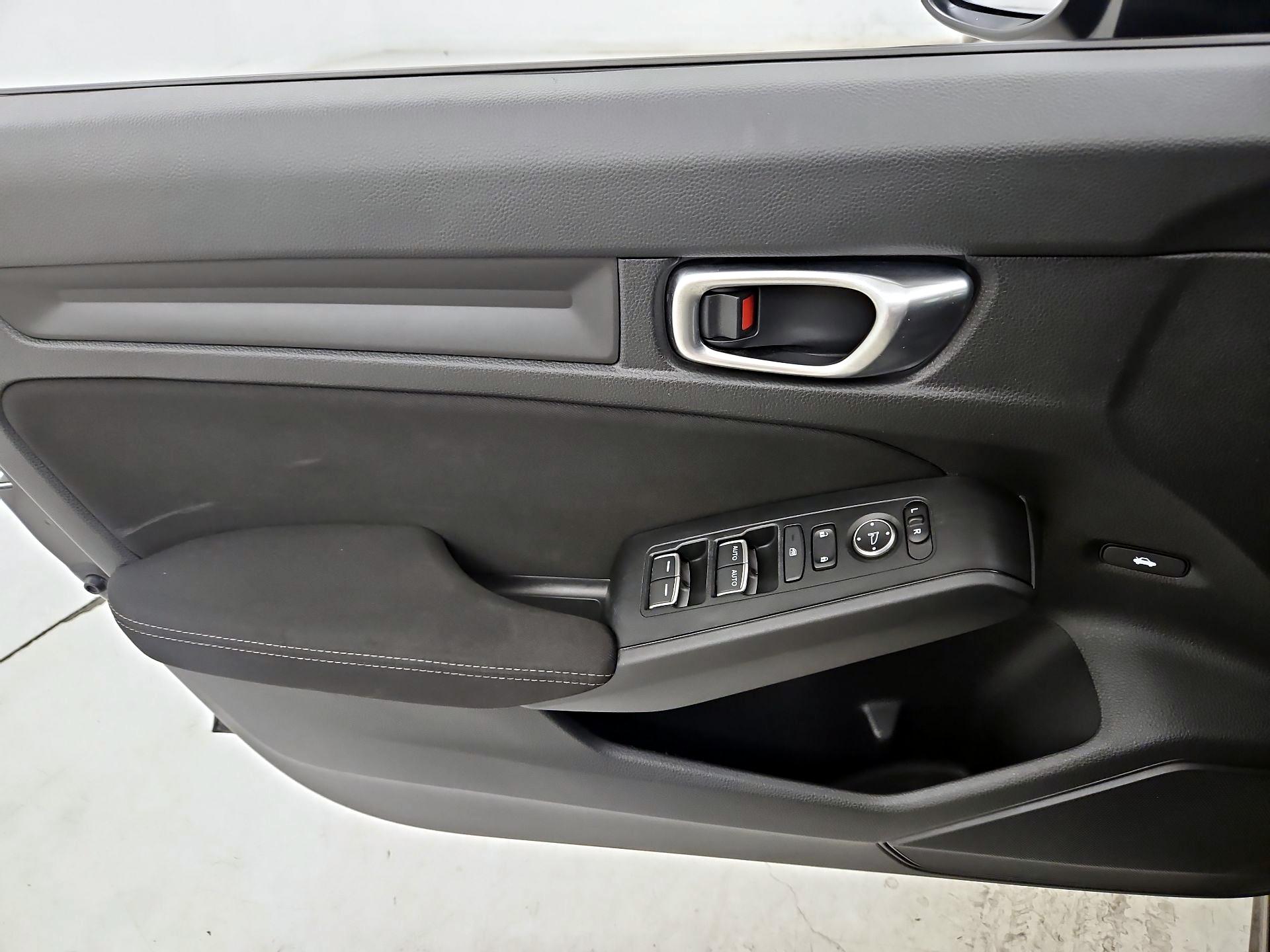 Thumbnail: 2023 Honda Civic - 12