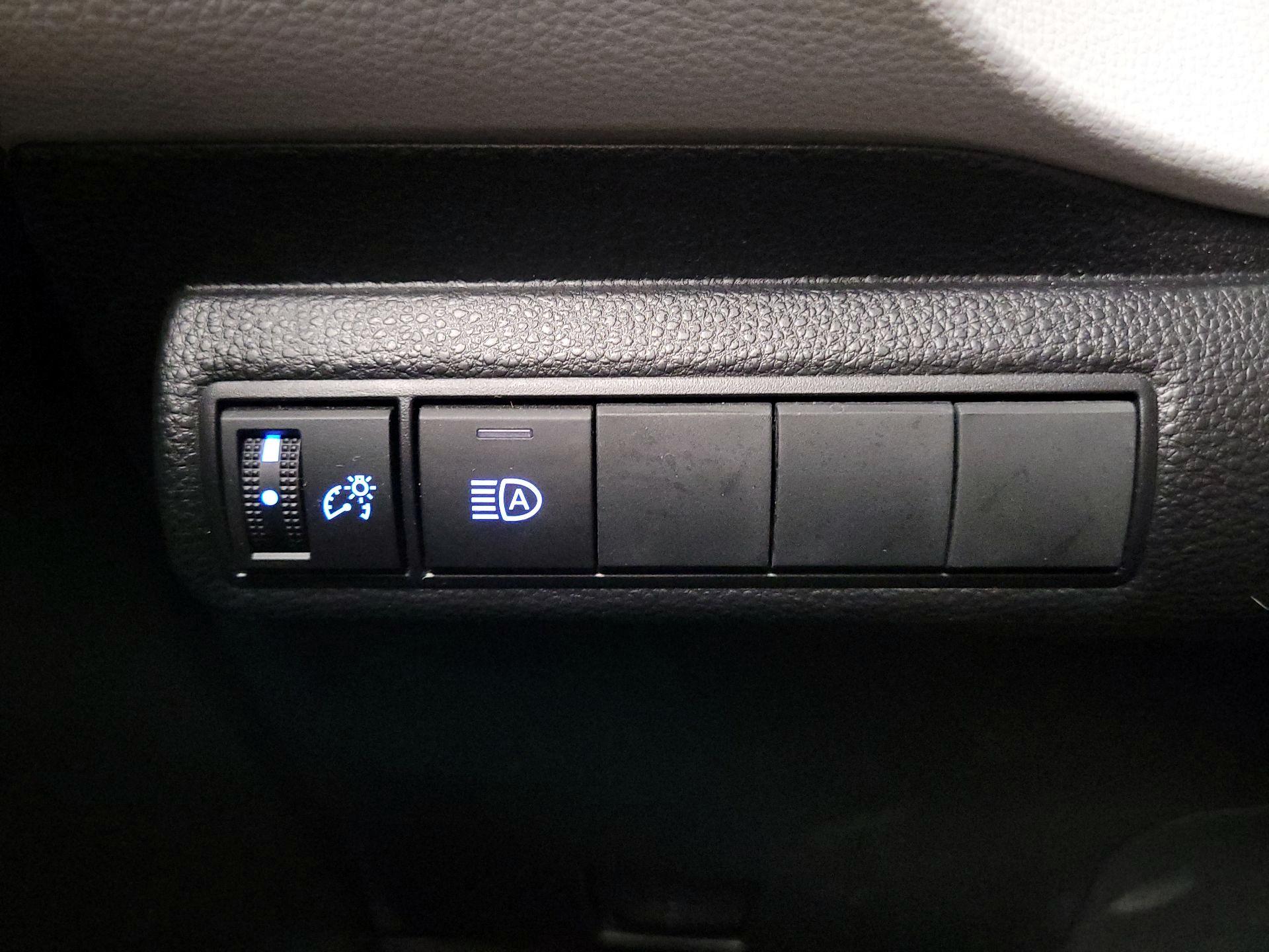 Thumbnail: 2022 Toyota Corolla - 13