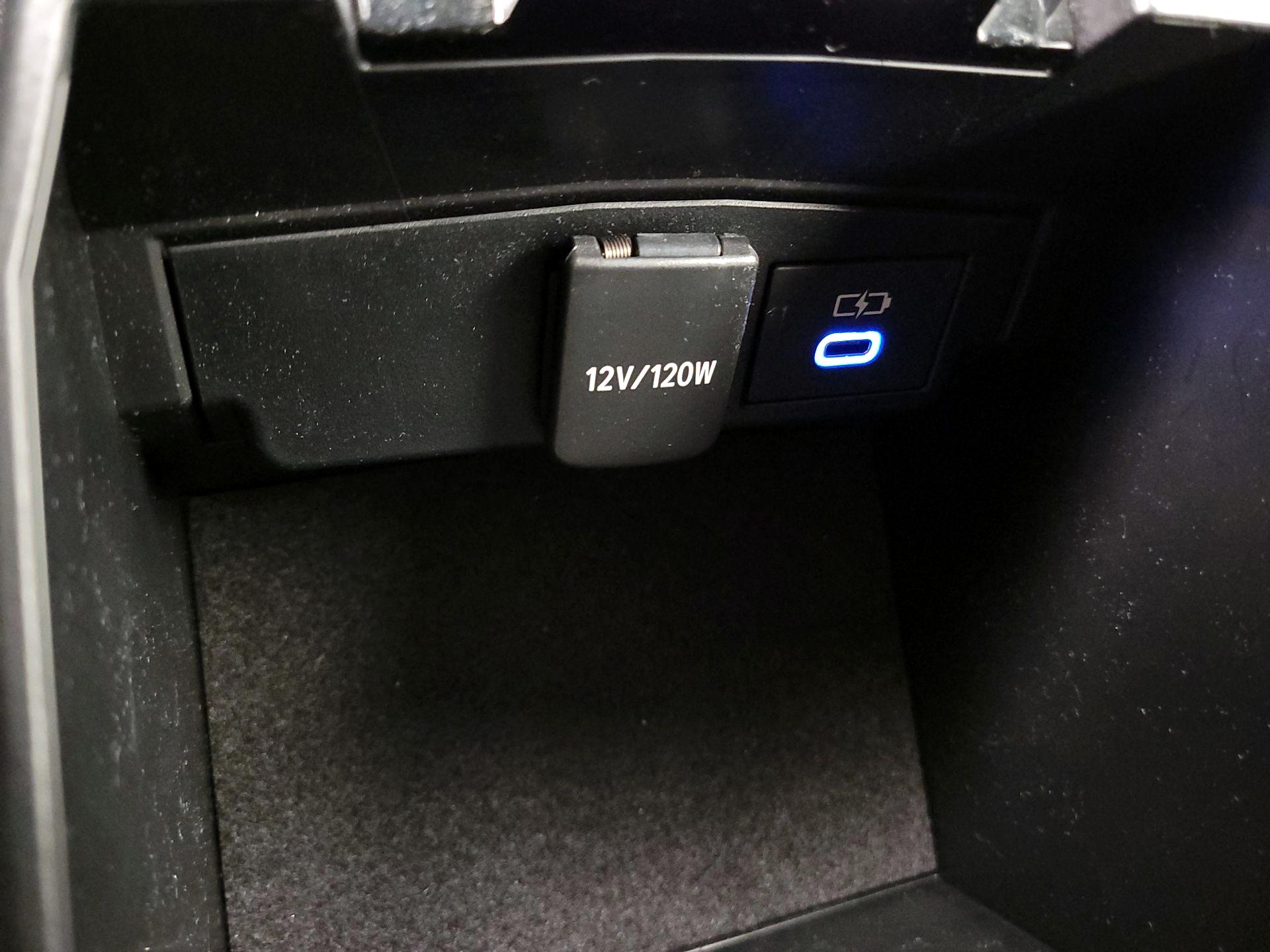 Thumbnail: 2022 Toyota Corolla - 18