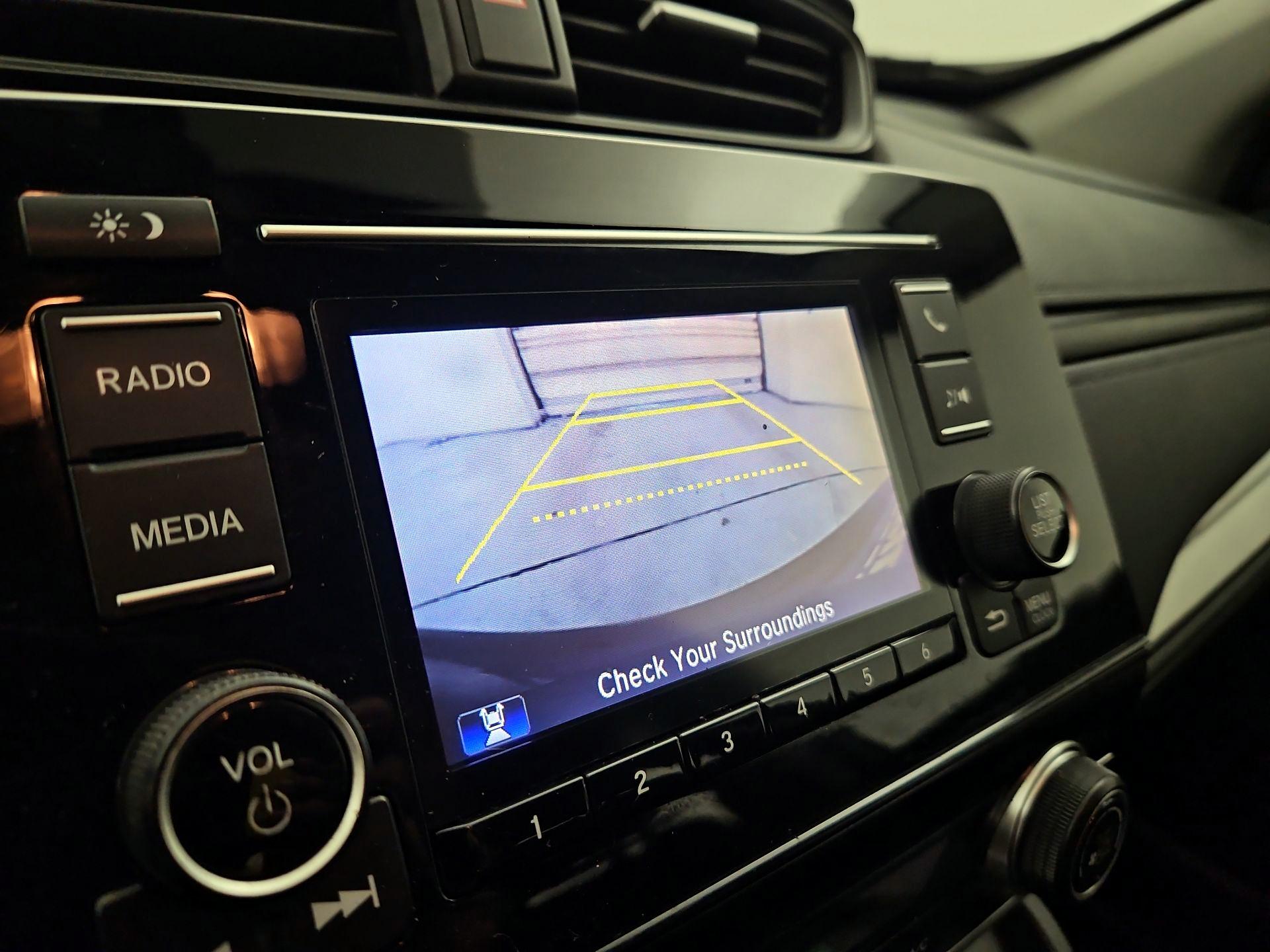 Thumbnail: 2017 Honda CR-V - 14