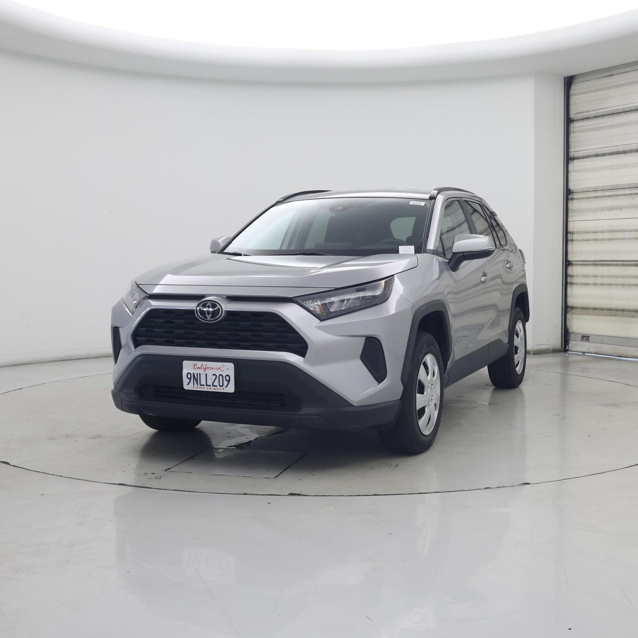 Thumbnail: 2020 Toyota RAV4 - 4