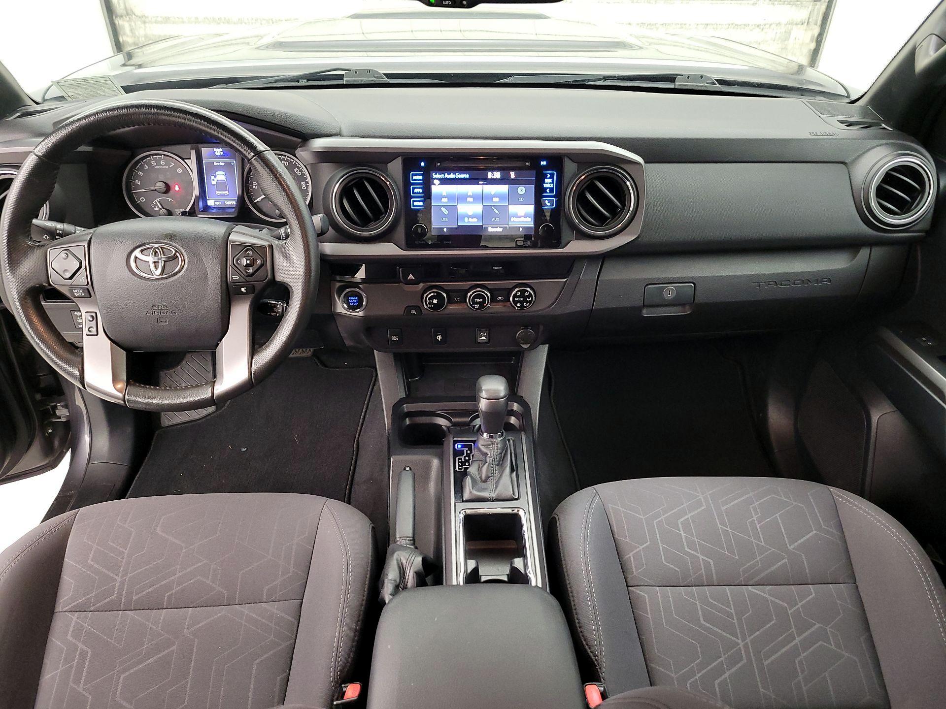 Thumbnail: 2017 Toyota Tacoma - 9