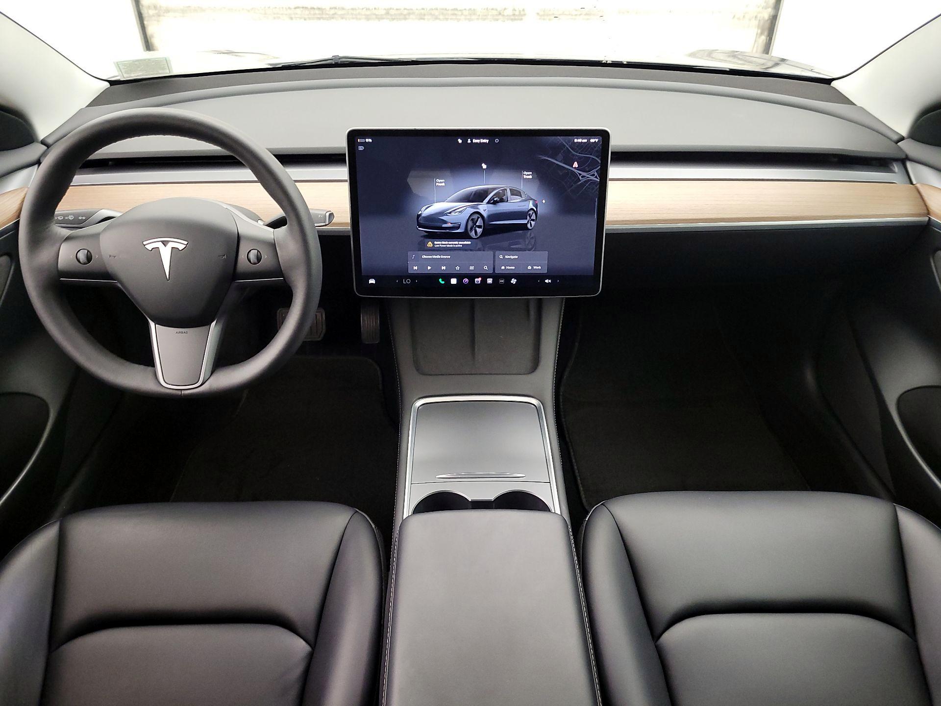 Thumbnail: 2023 Tesla Model 3 - 9