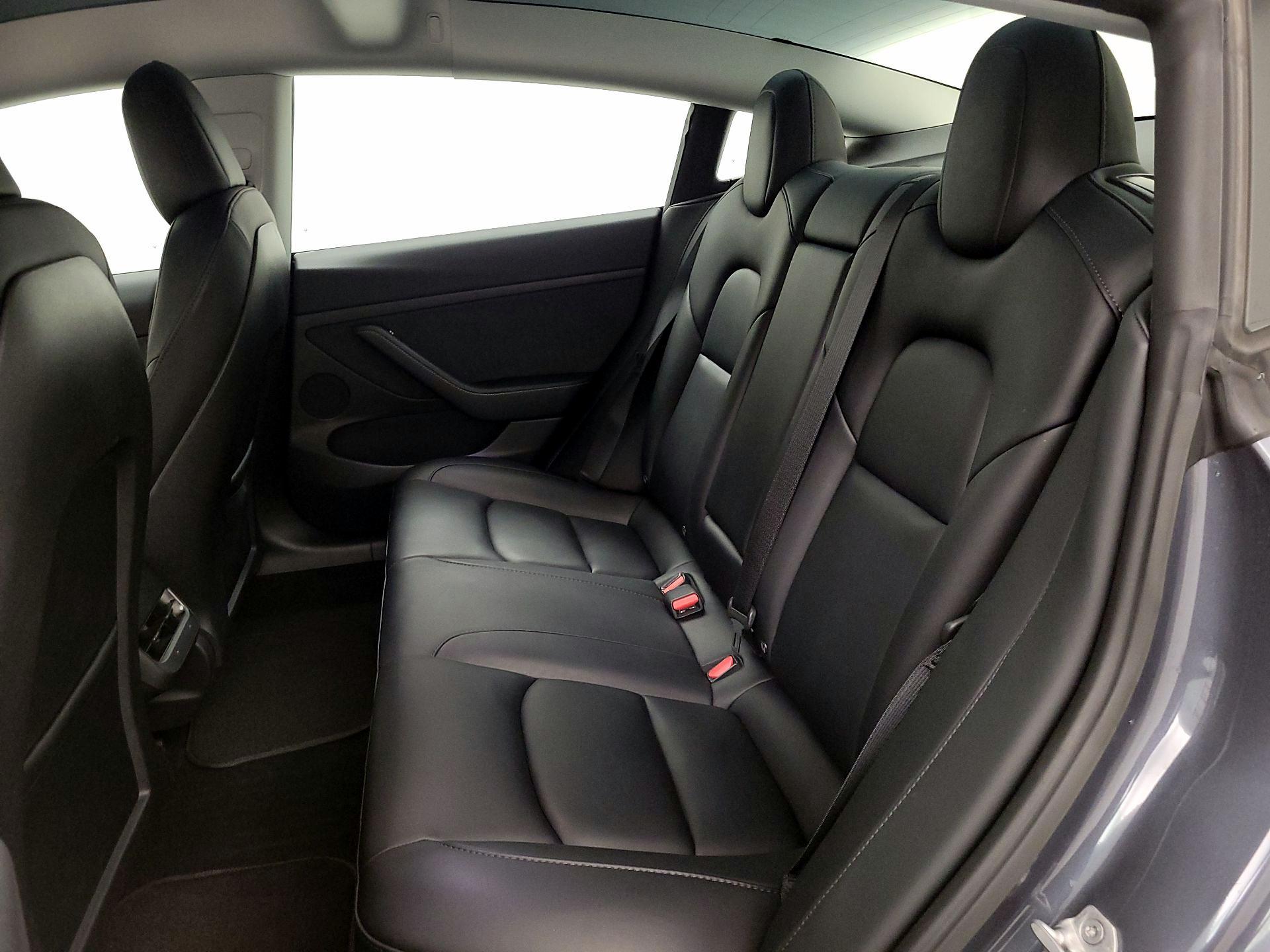 Thumbnail: 2023 Tesla Model 3 - 18