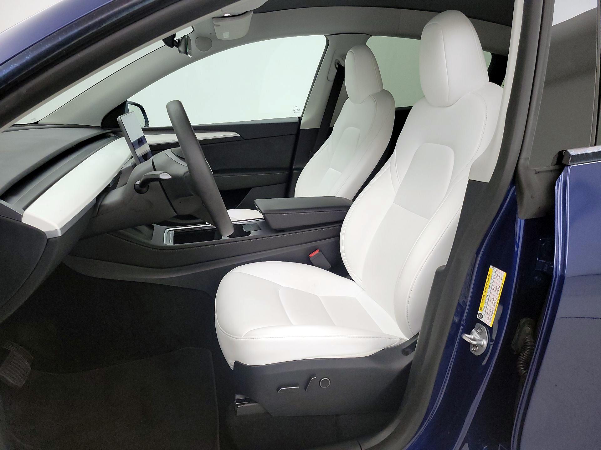 Thumbnail: 2023 Tesla Model Y - 11