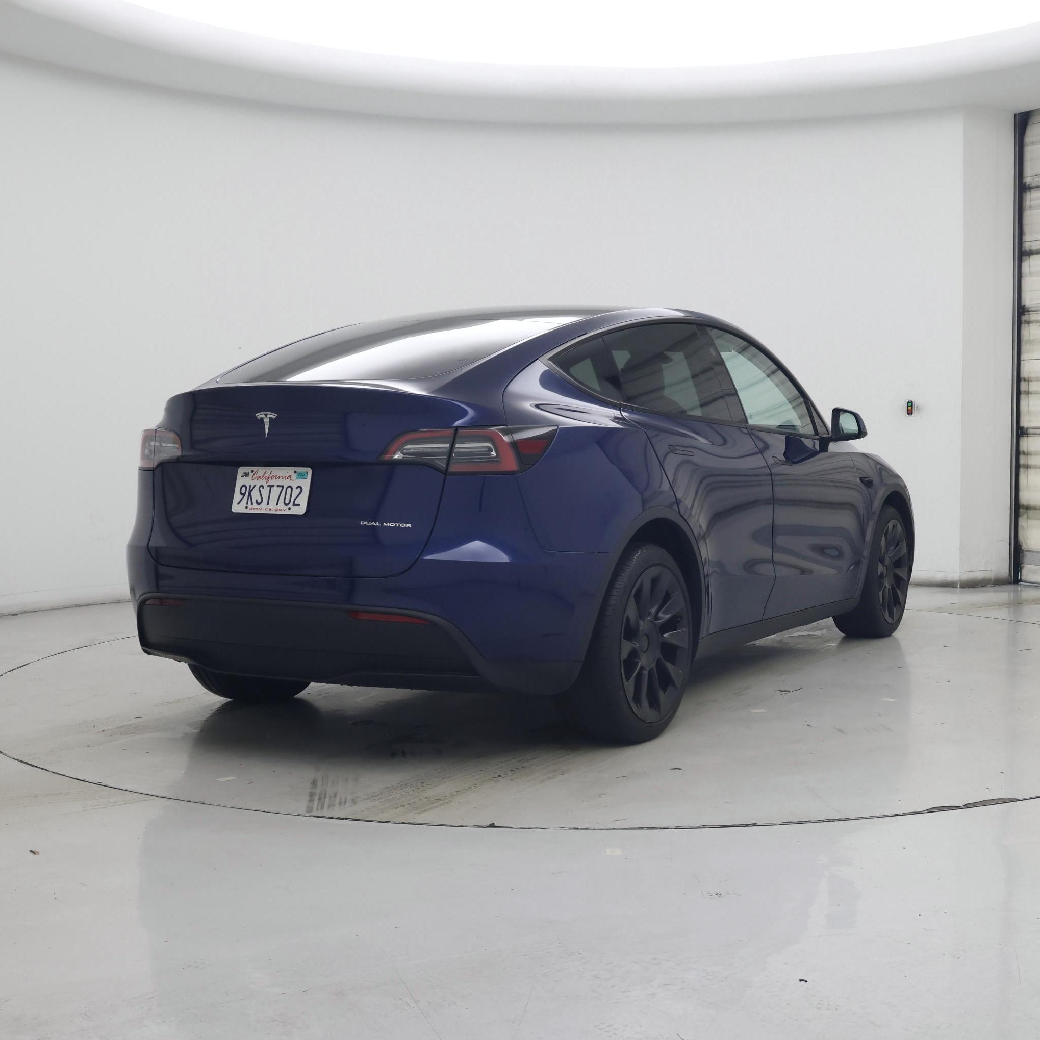 Thumbnail: 2023 Tesla Model Y - 8