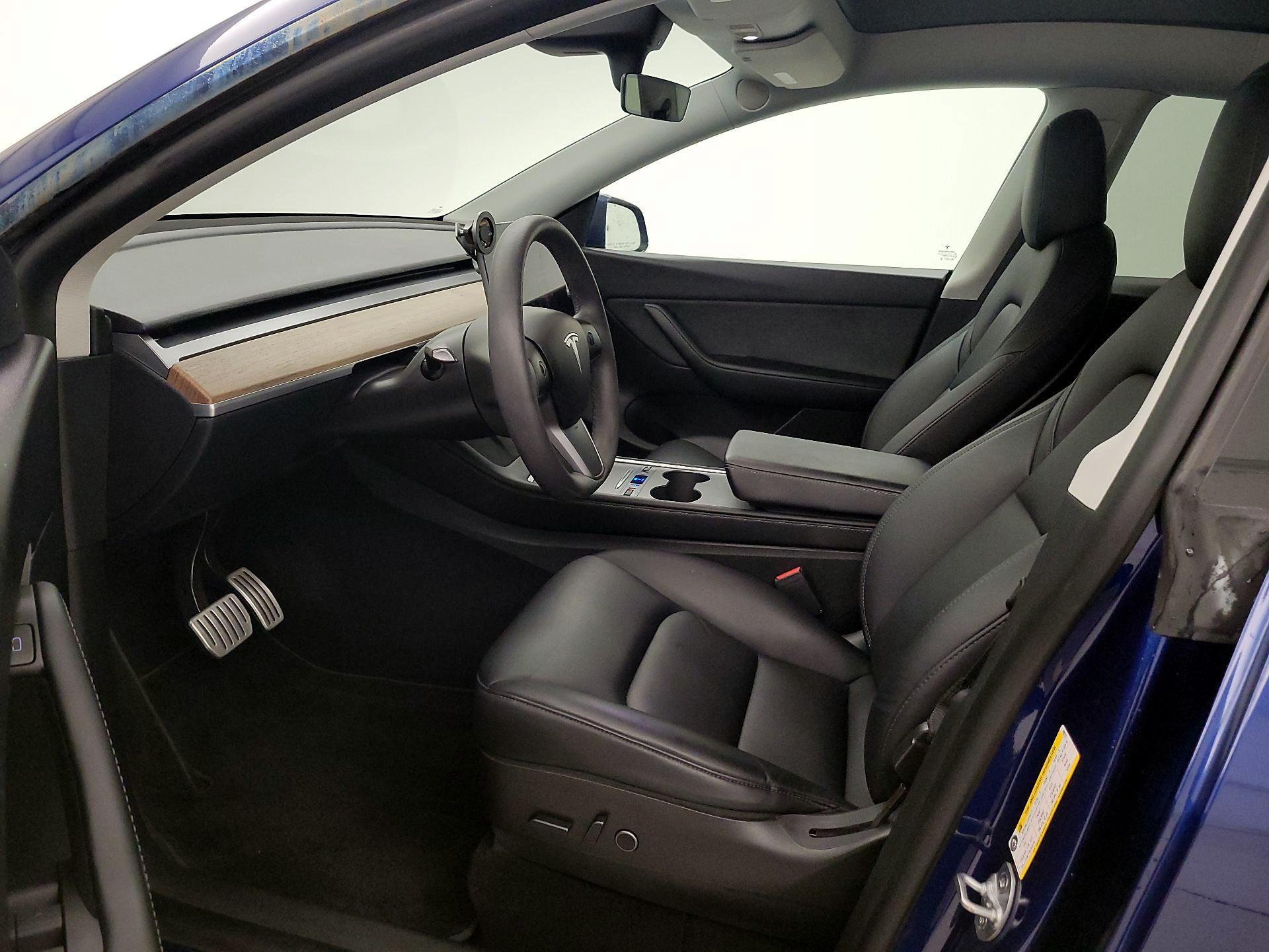 Thumbnail: 2022 Tesla Model Y - 11