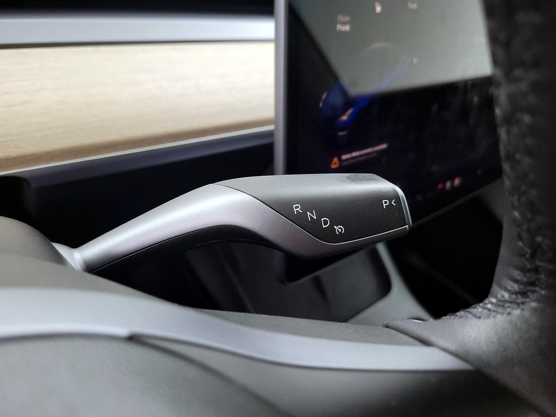 Thumbnail: 2022 Tesla Model Y - 17