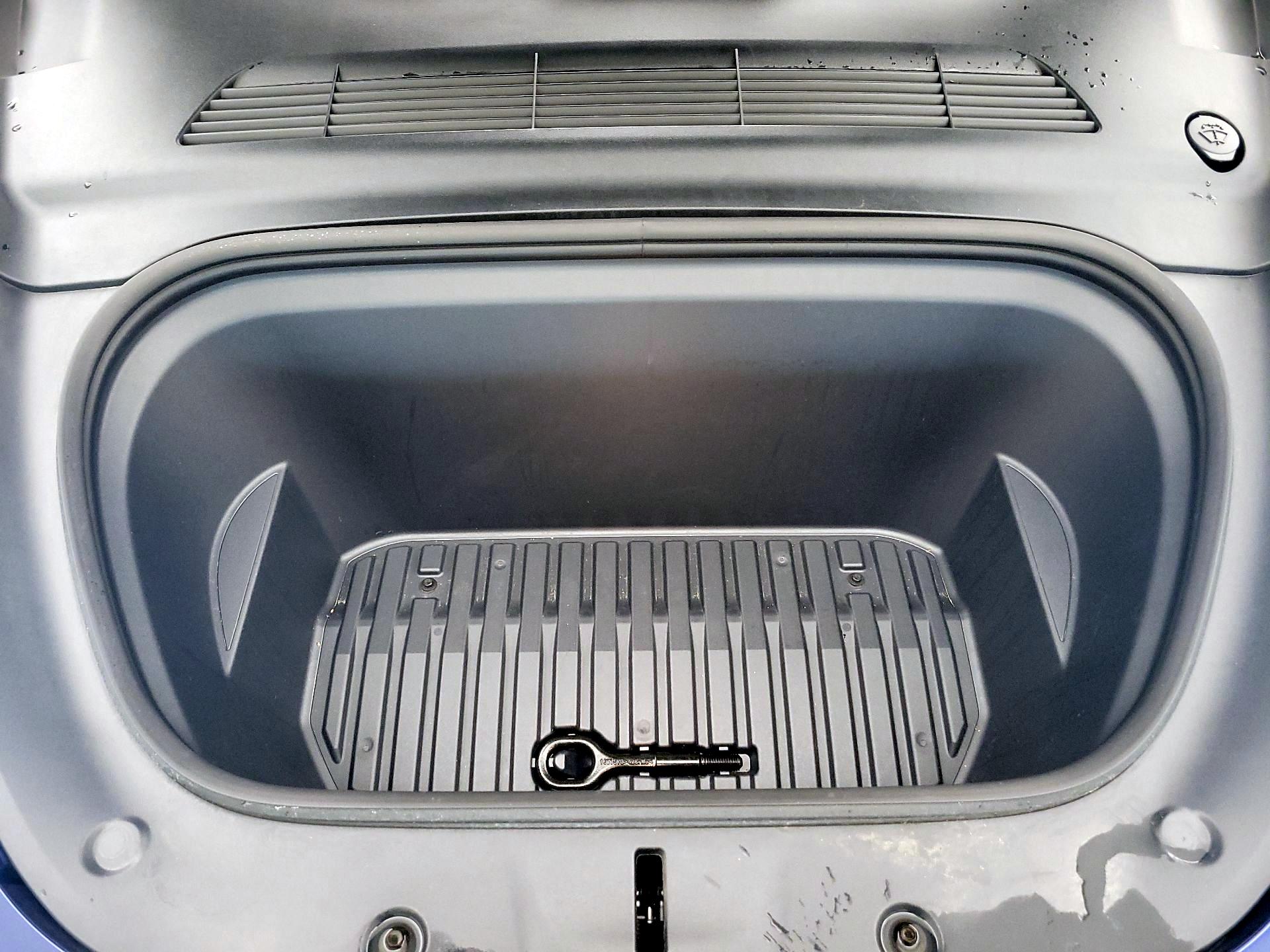 Thumbnail: 2022 Tesla Model Y - 20