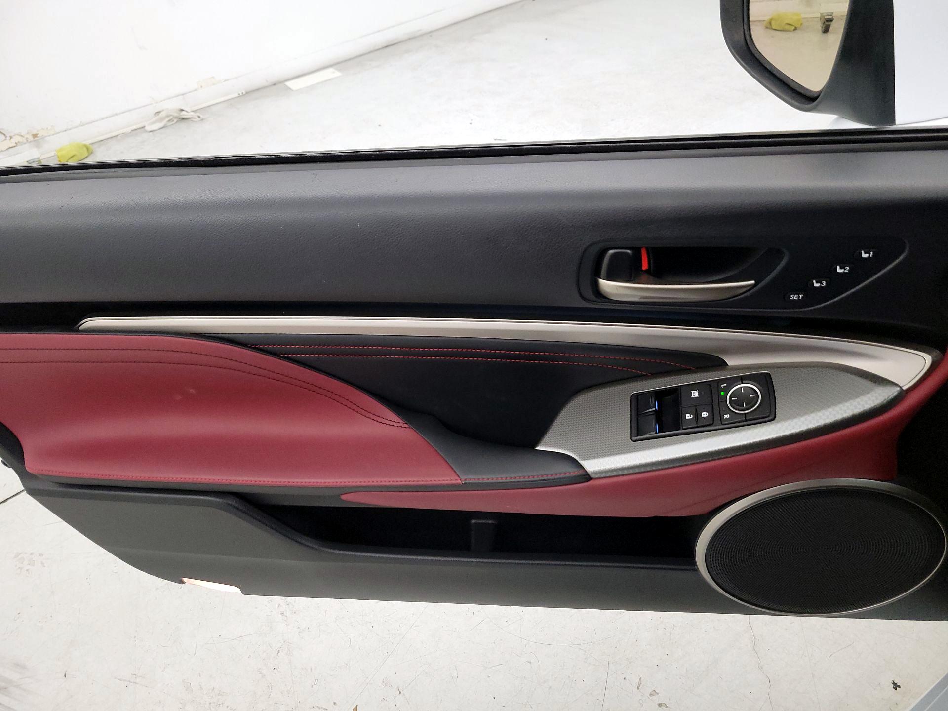 Thumbnail: 2015 Lexus RC - 12