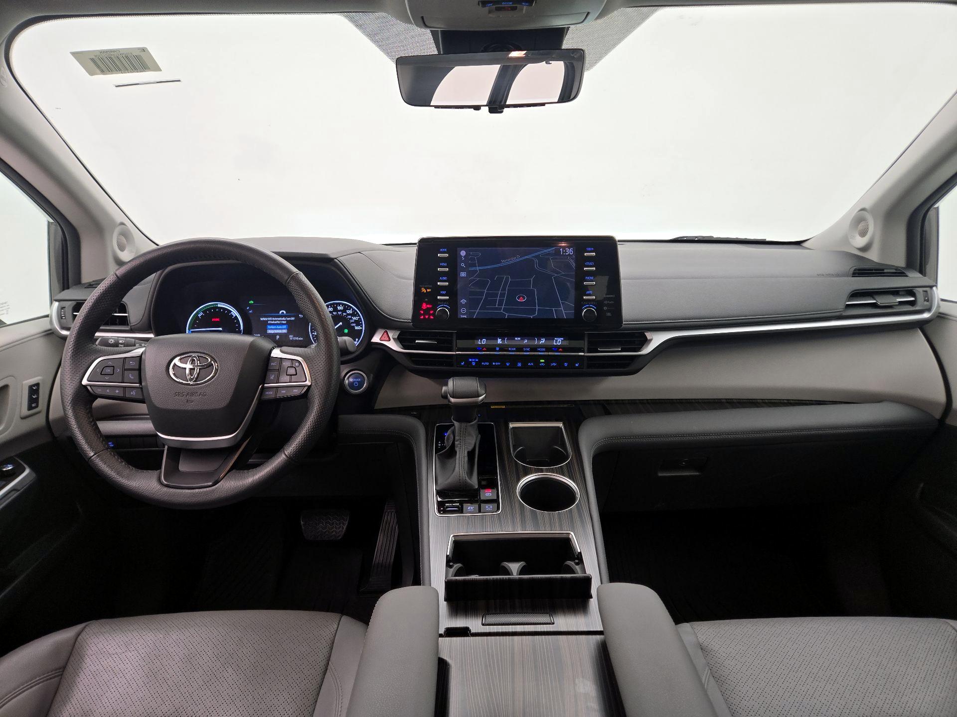 Thumbnail: 2024 Toyota Sienna - 9