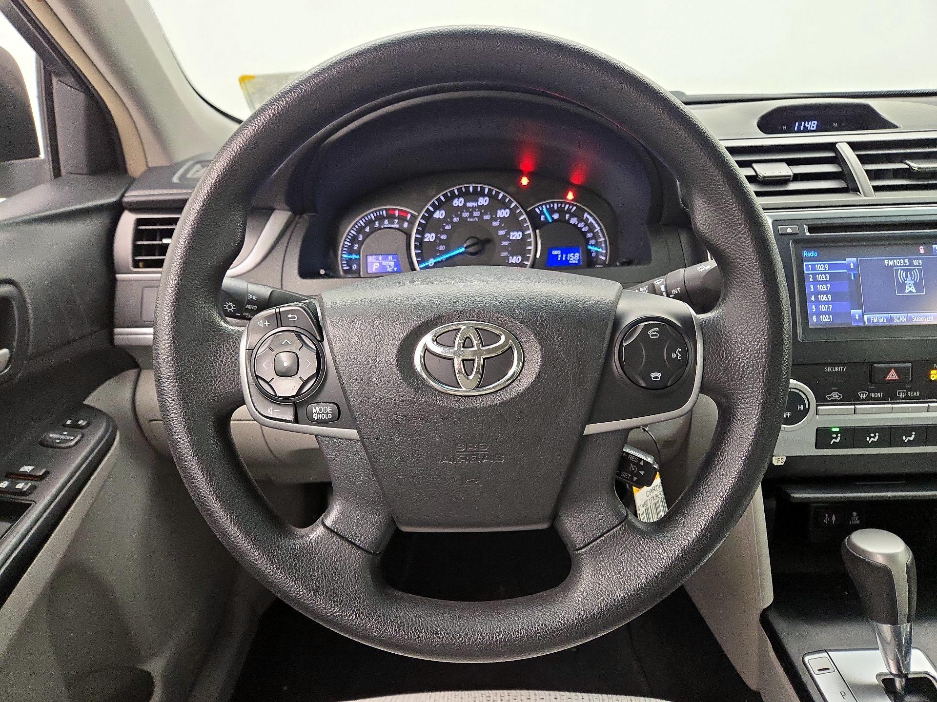 Thumbnail: 2014 Toyota Camry - 10