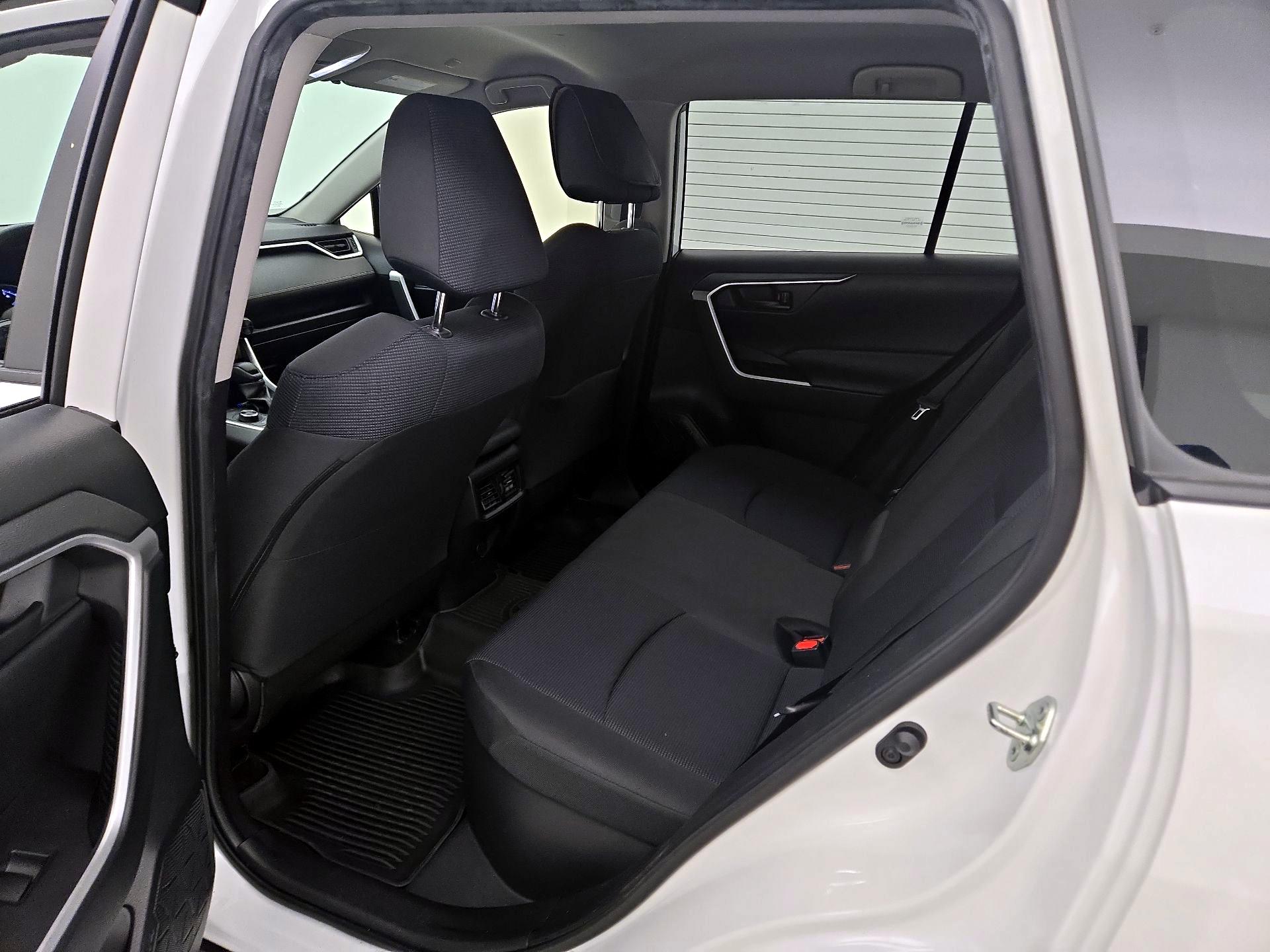 Thumbnail: 2023 Toyota RAV4 - 19