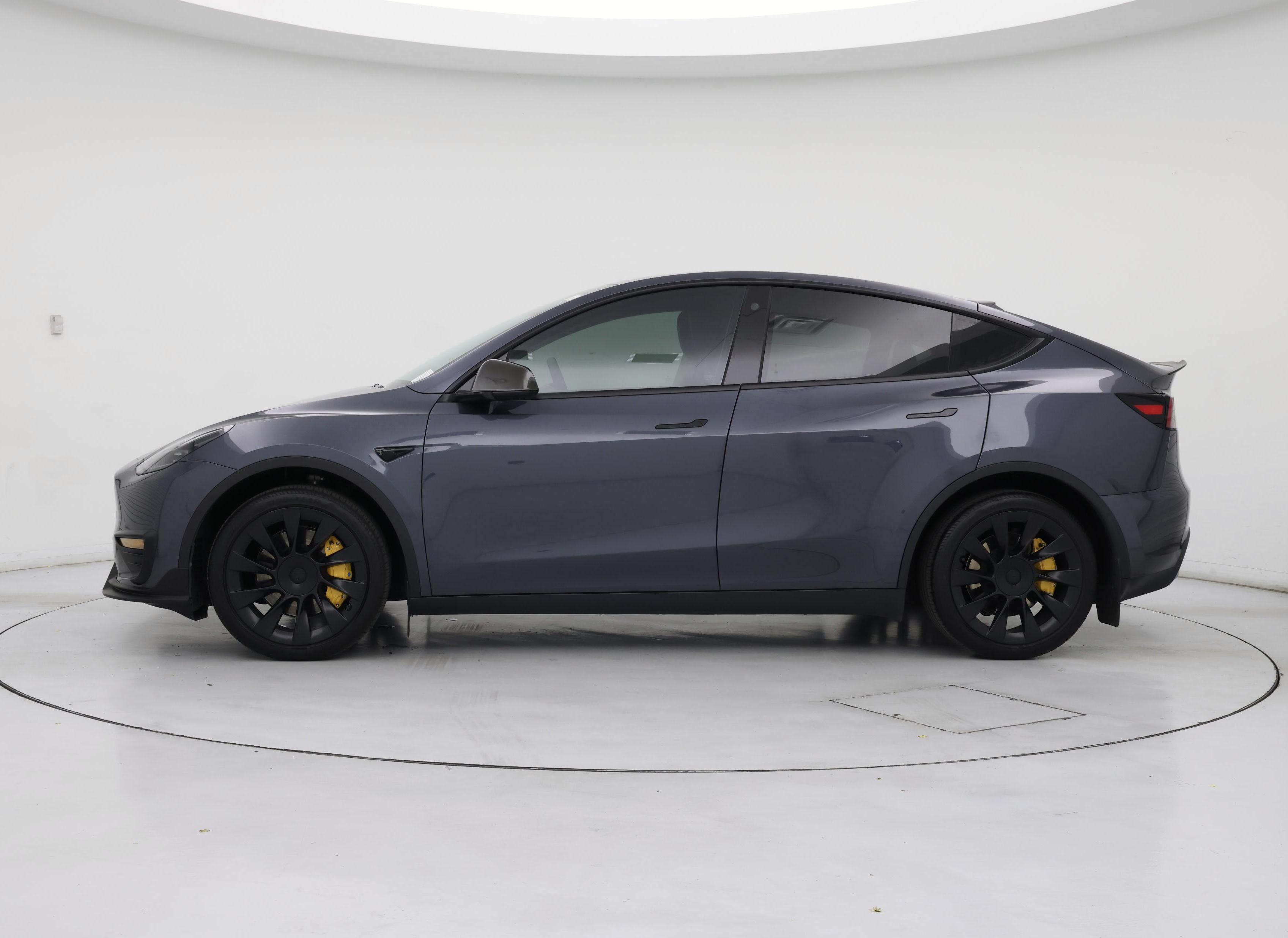 Thumbnail: 2023 Tesla Model Y - 3
