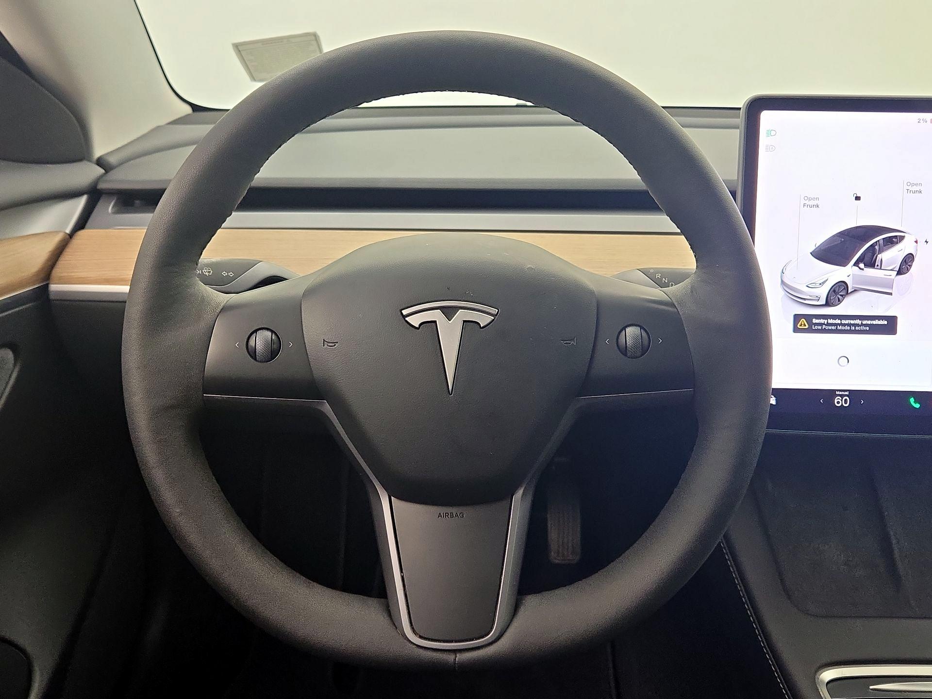 Thumbnail: 2023 Tesla Model 3 - 10