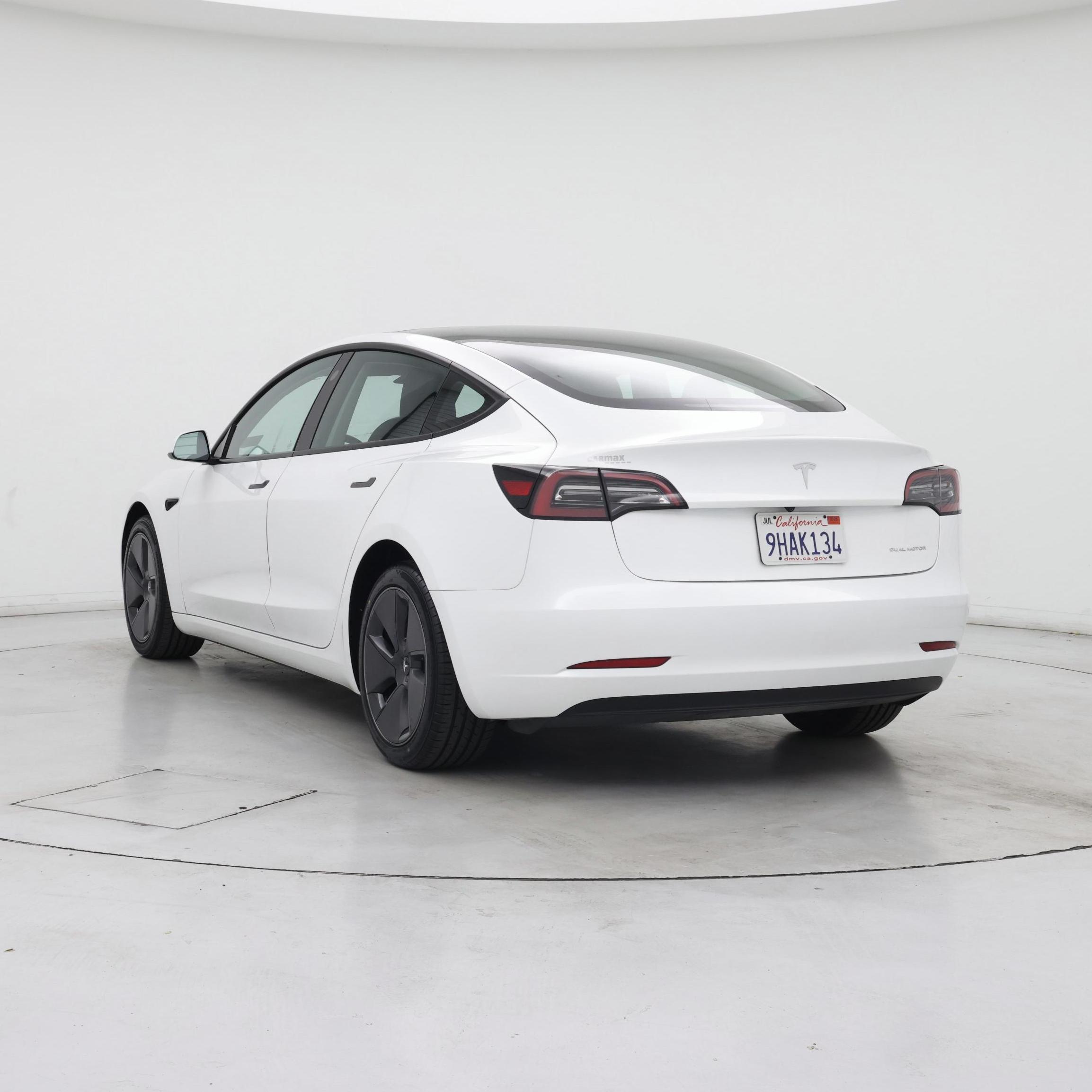 Thumbnail: 2023 Tesla Model 3 - 2