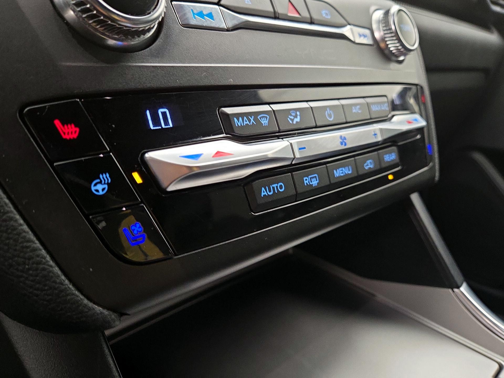 Thumbnail: 2020 Ford Explorer - 17