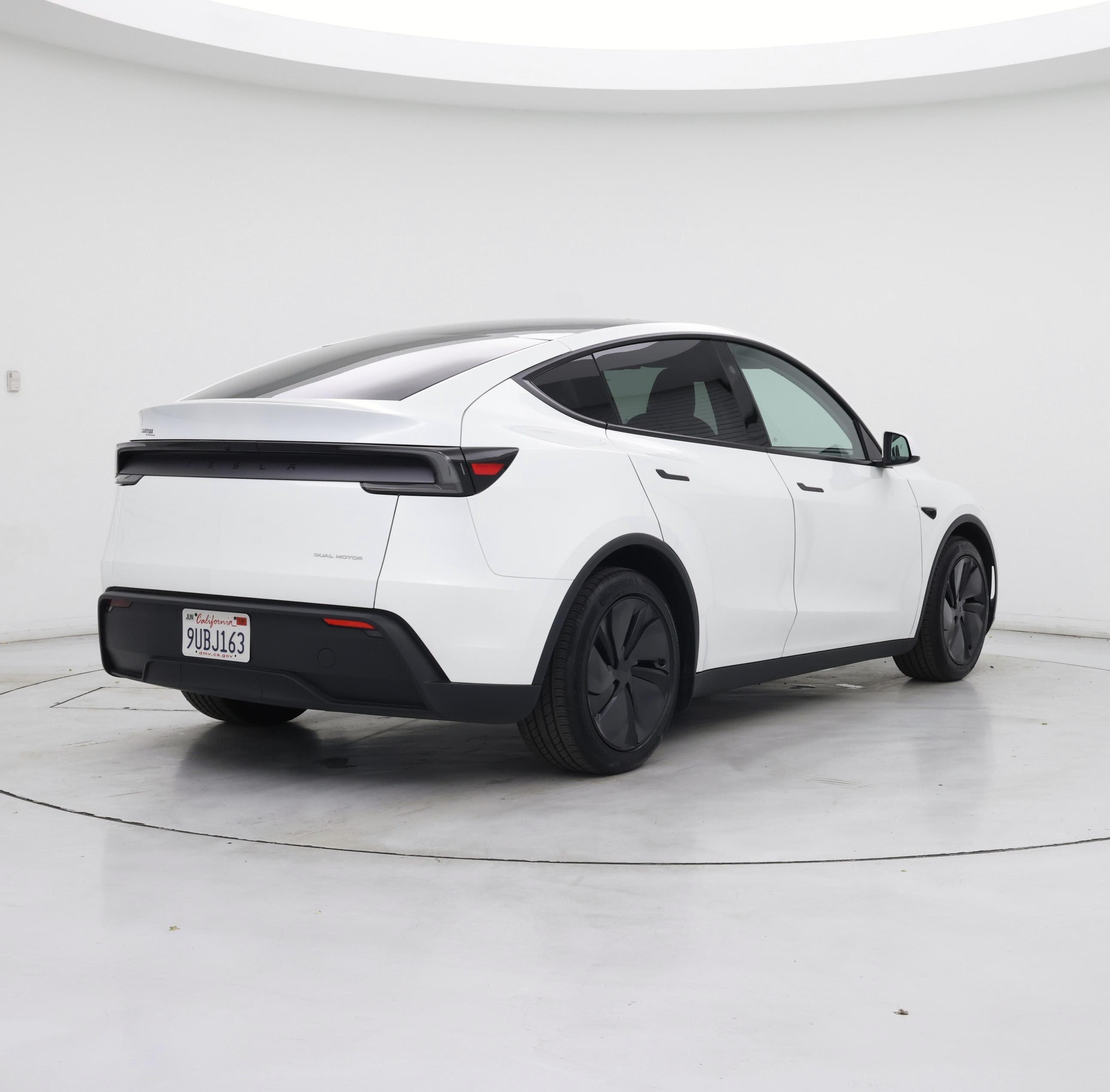 Thumbnail: 2026 Tesla Model Y - 8