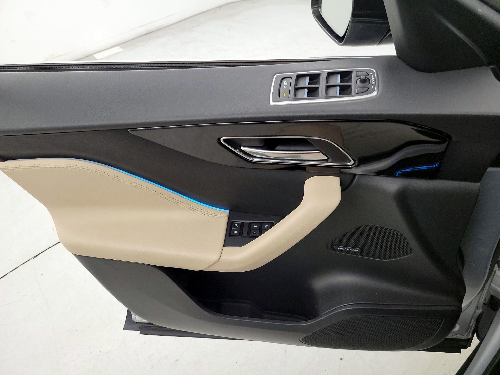 Thumbnail: 2020 Jaguar F-Pace - 12