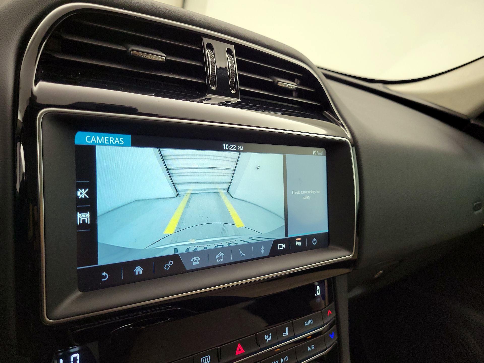 Thumbnail: 2020 Jaguar F-Pace - 13