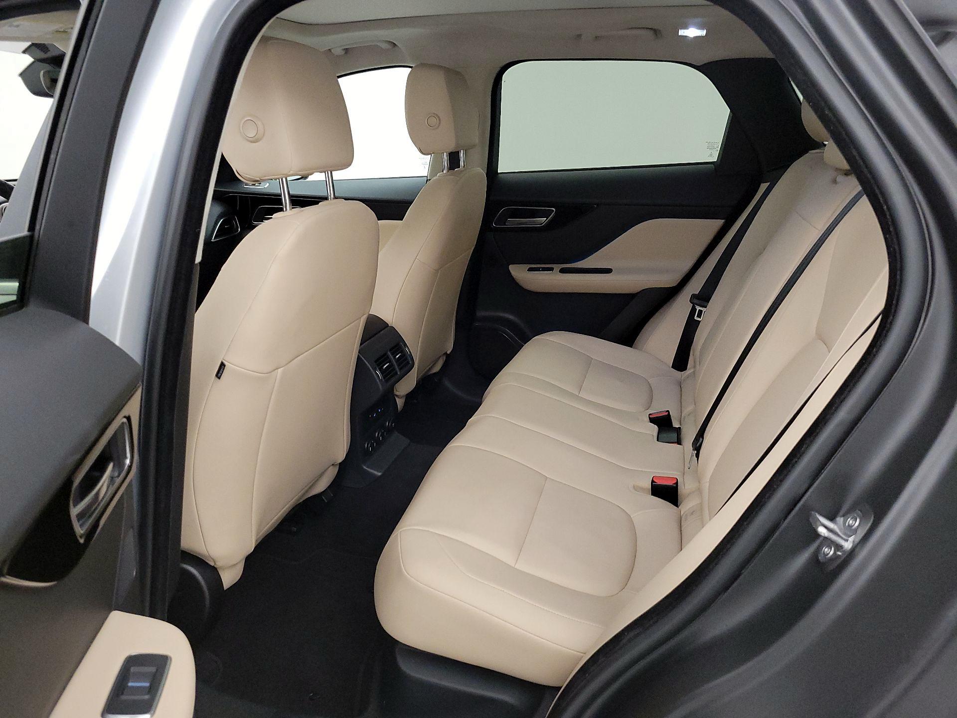 Thumbnail: 2020 Jaguar F-Pace - 18