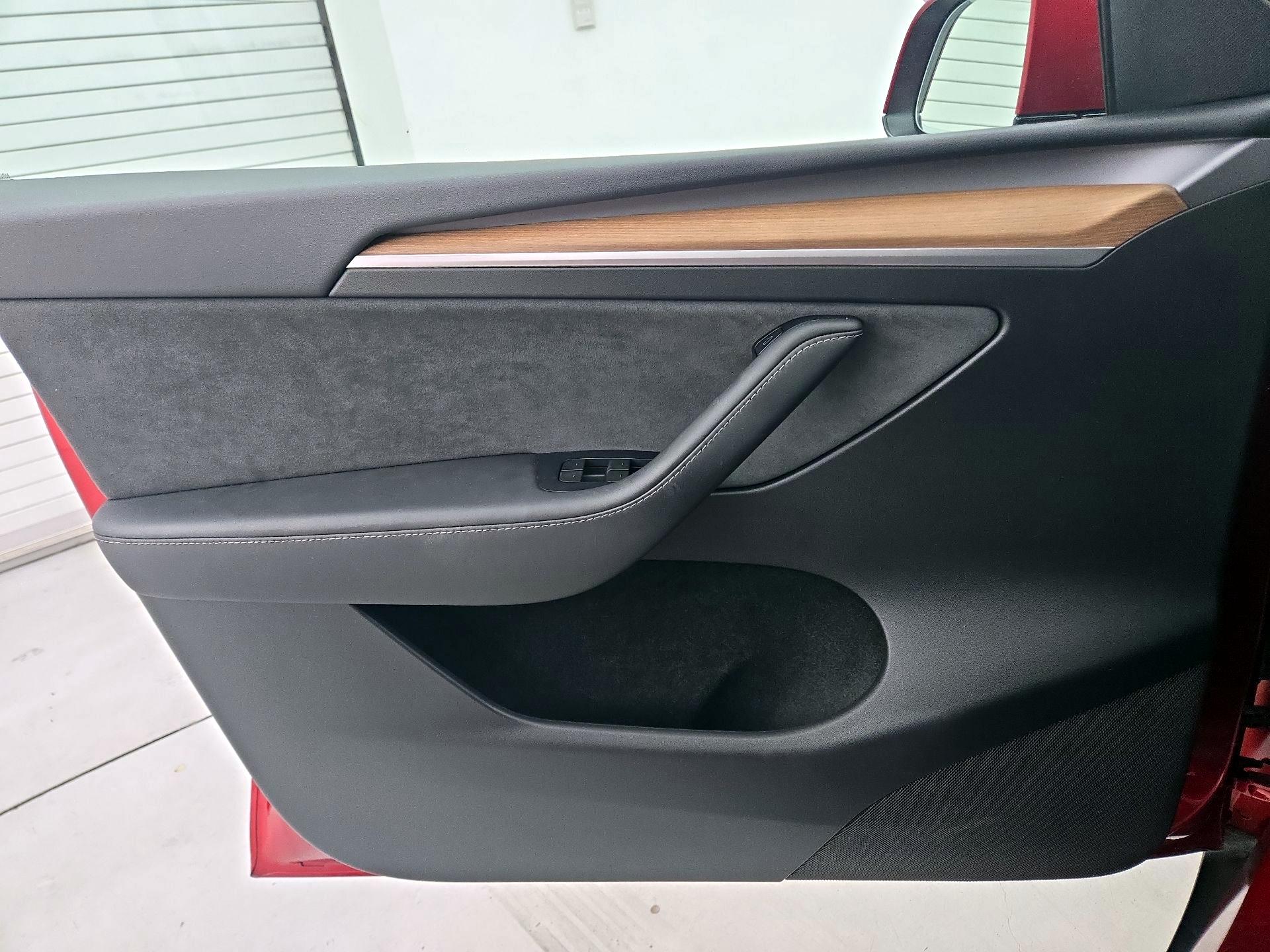 Thumbnail: 2024 Tesla Model Y - 12