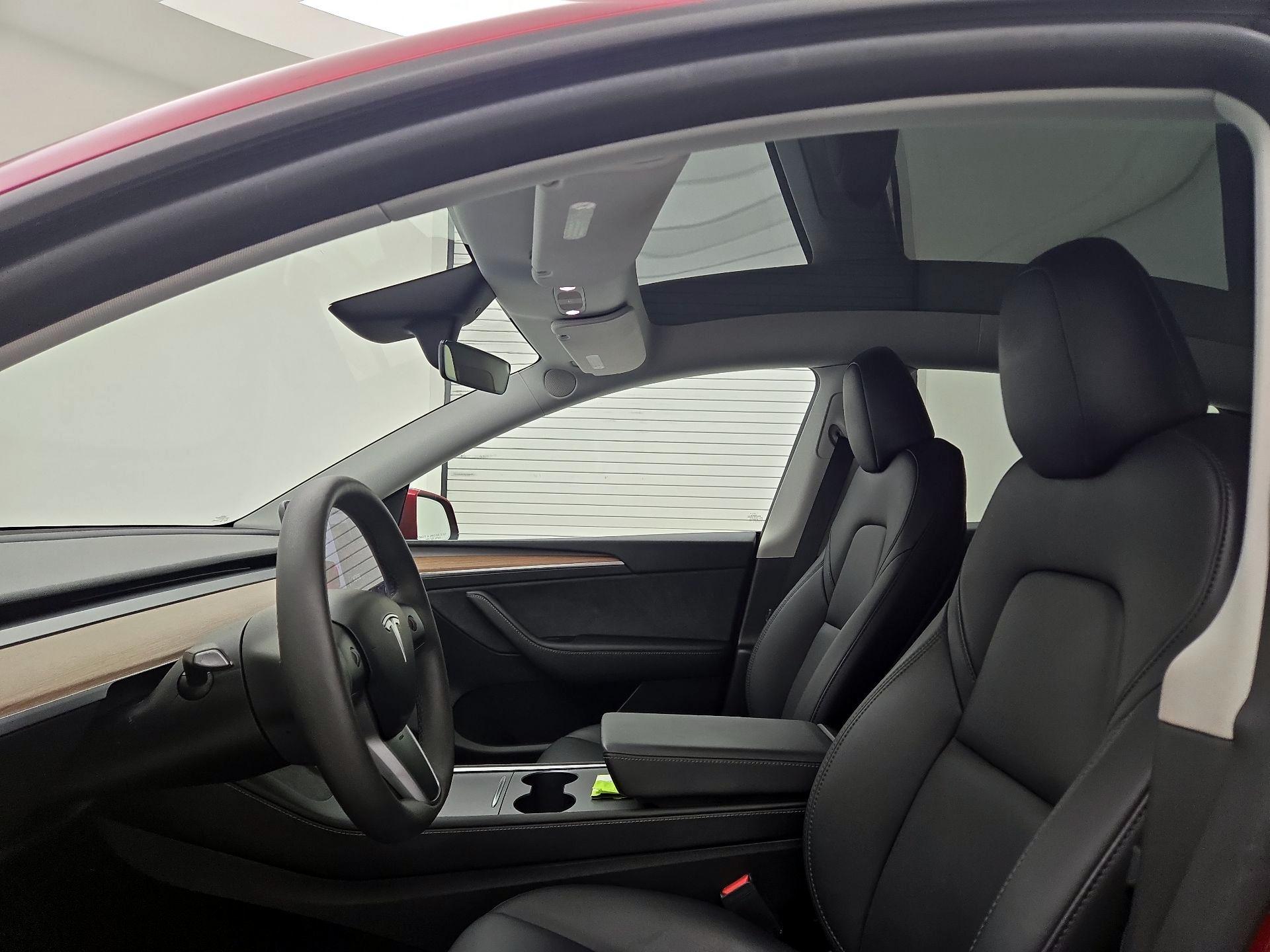 Thumbnail: 2024 Tesla Model Y - 19