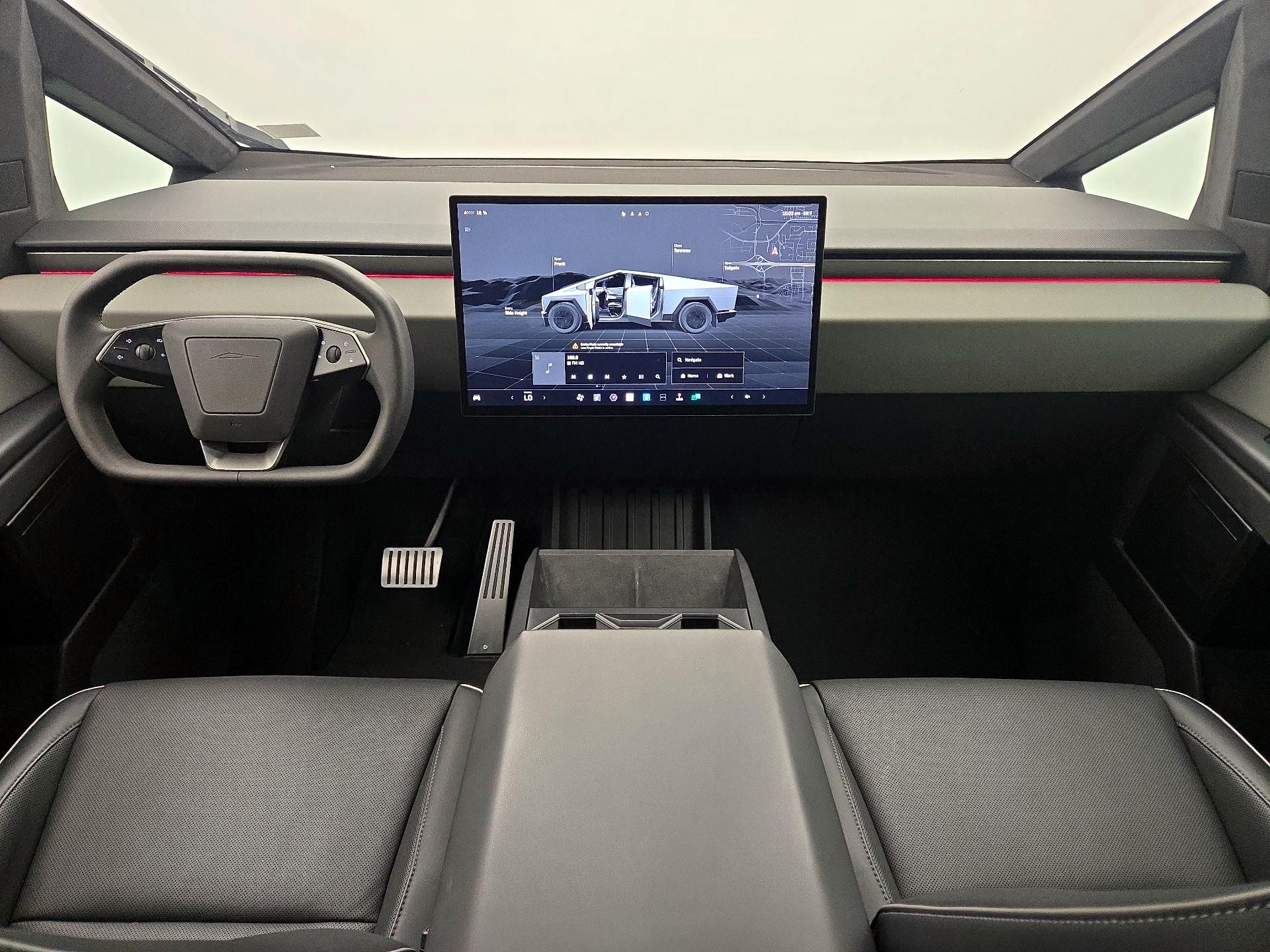 Thumbnail: 2025 Tesla Cybertruck - 9