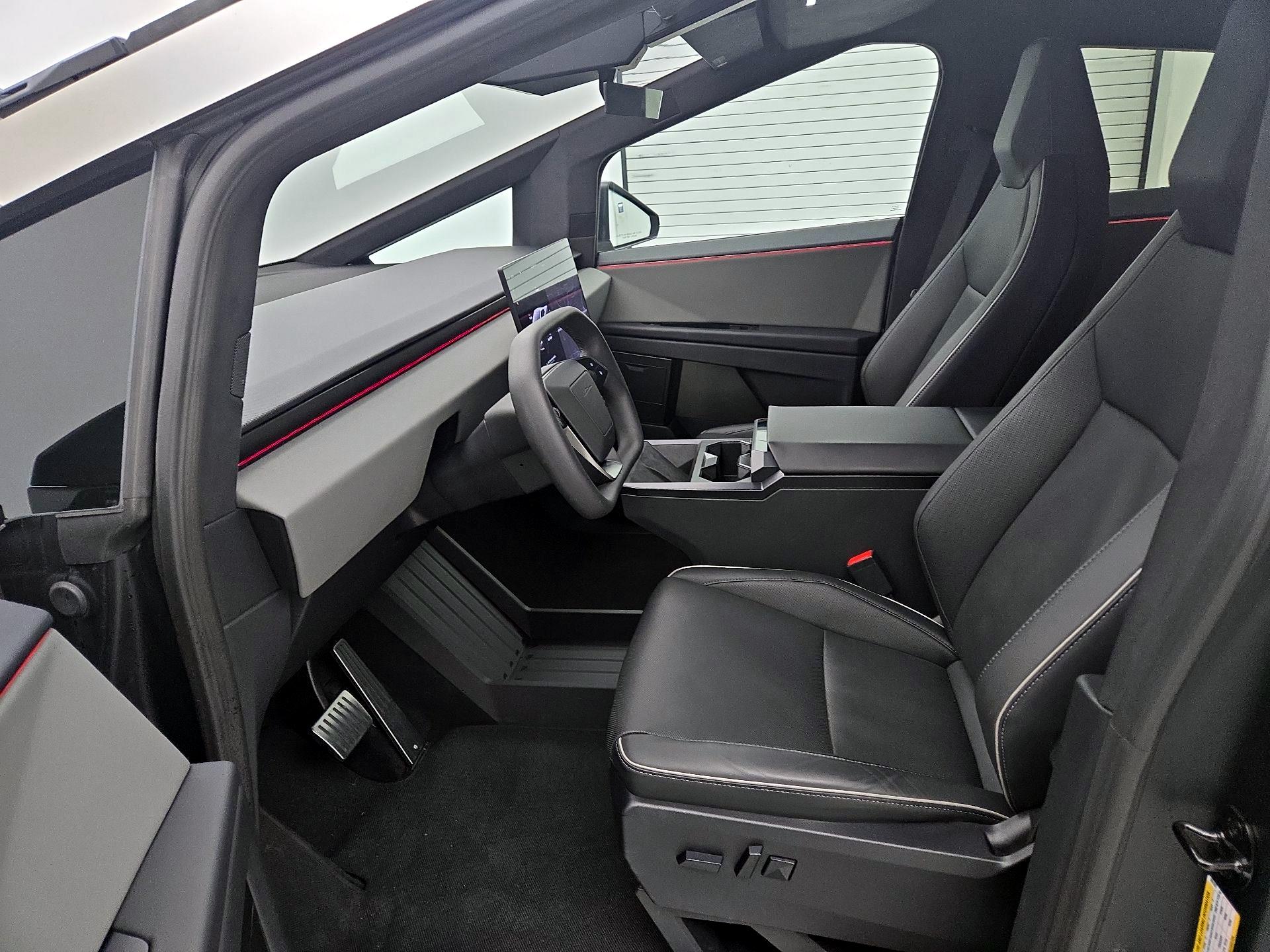 Thumbnail: 2025 Tesla Cybertruck - 11