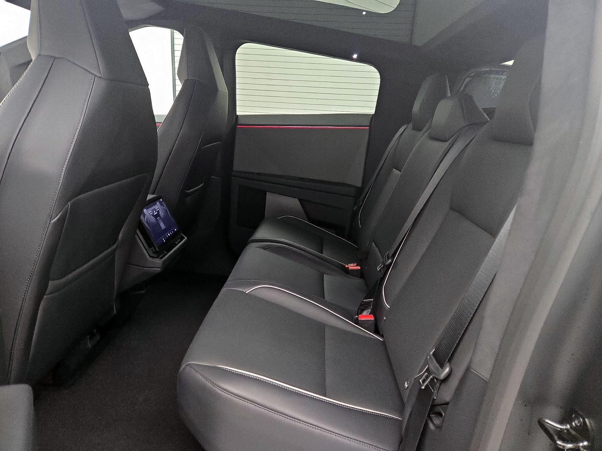 Thumbnail: 2025 Tesla Cybertruck - 19