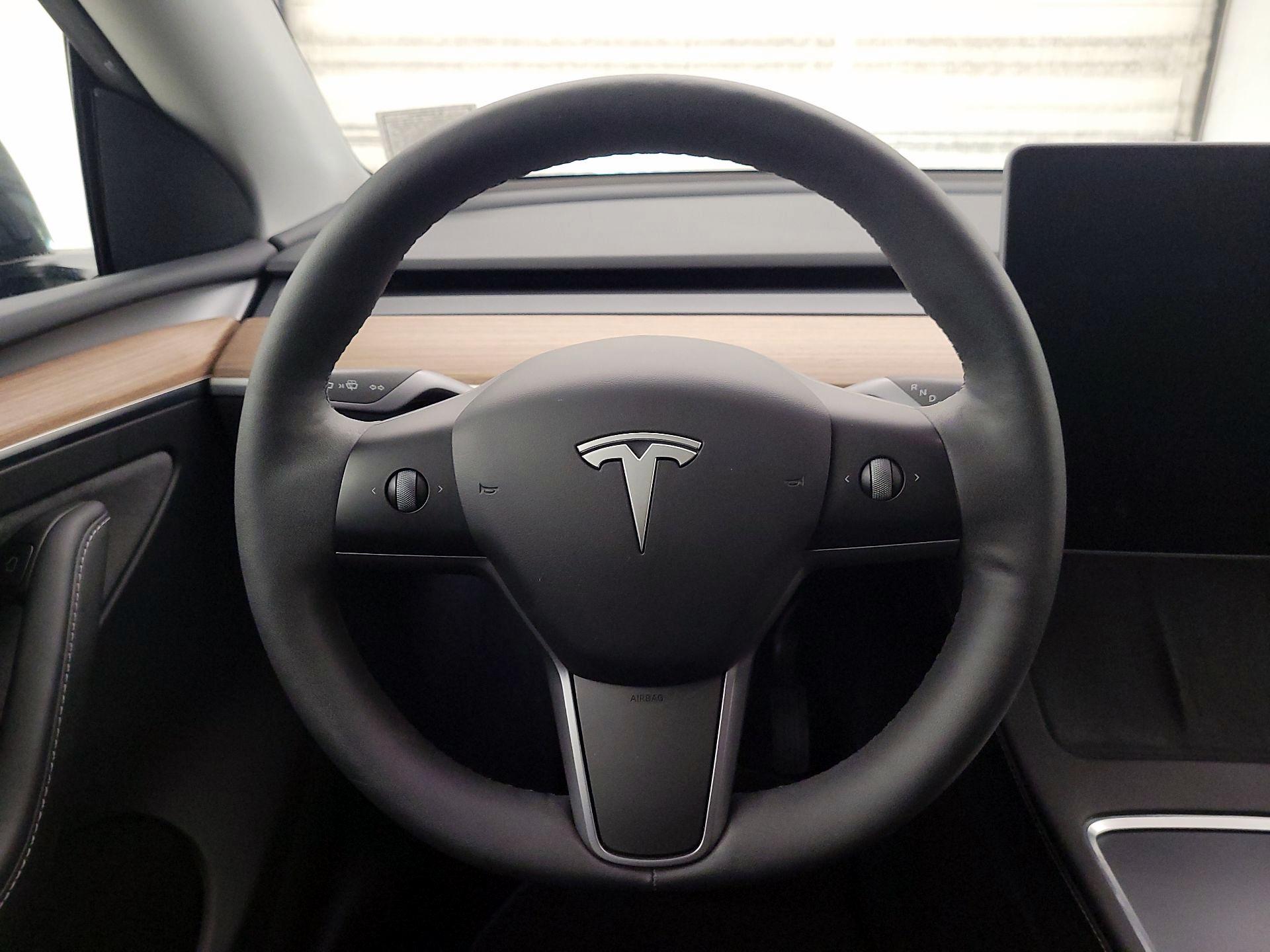 Thumbnail: 2024 Tesla Model Y - 10