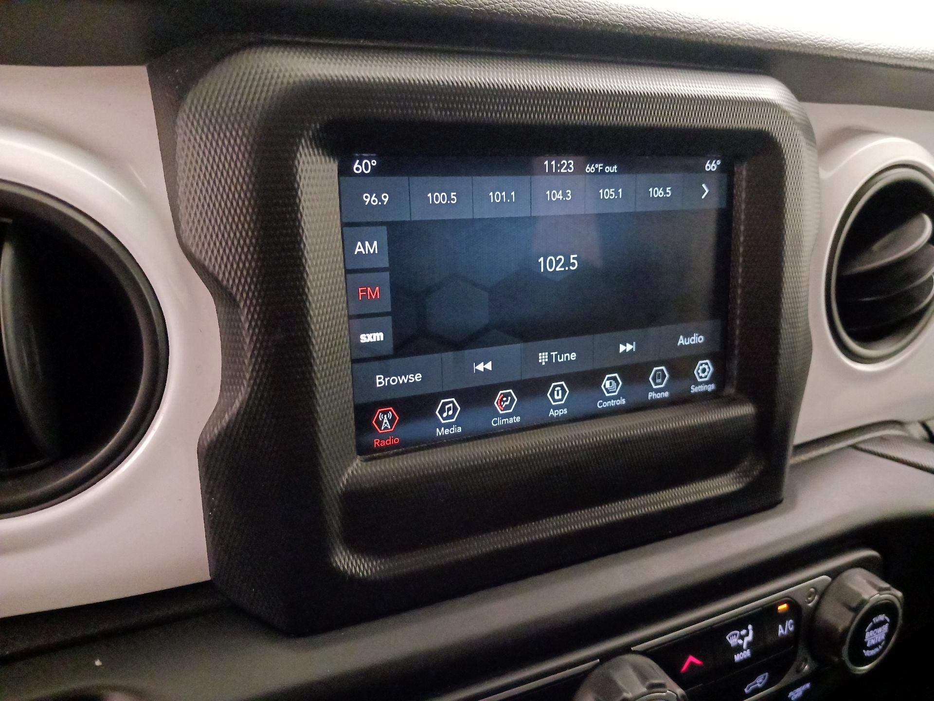 Thumbnail: 2021 Jeep Wrangler - 15