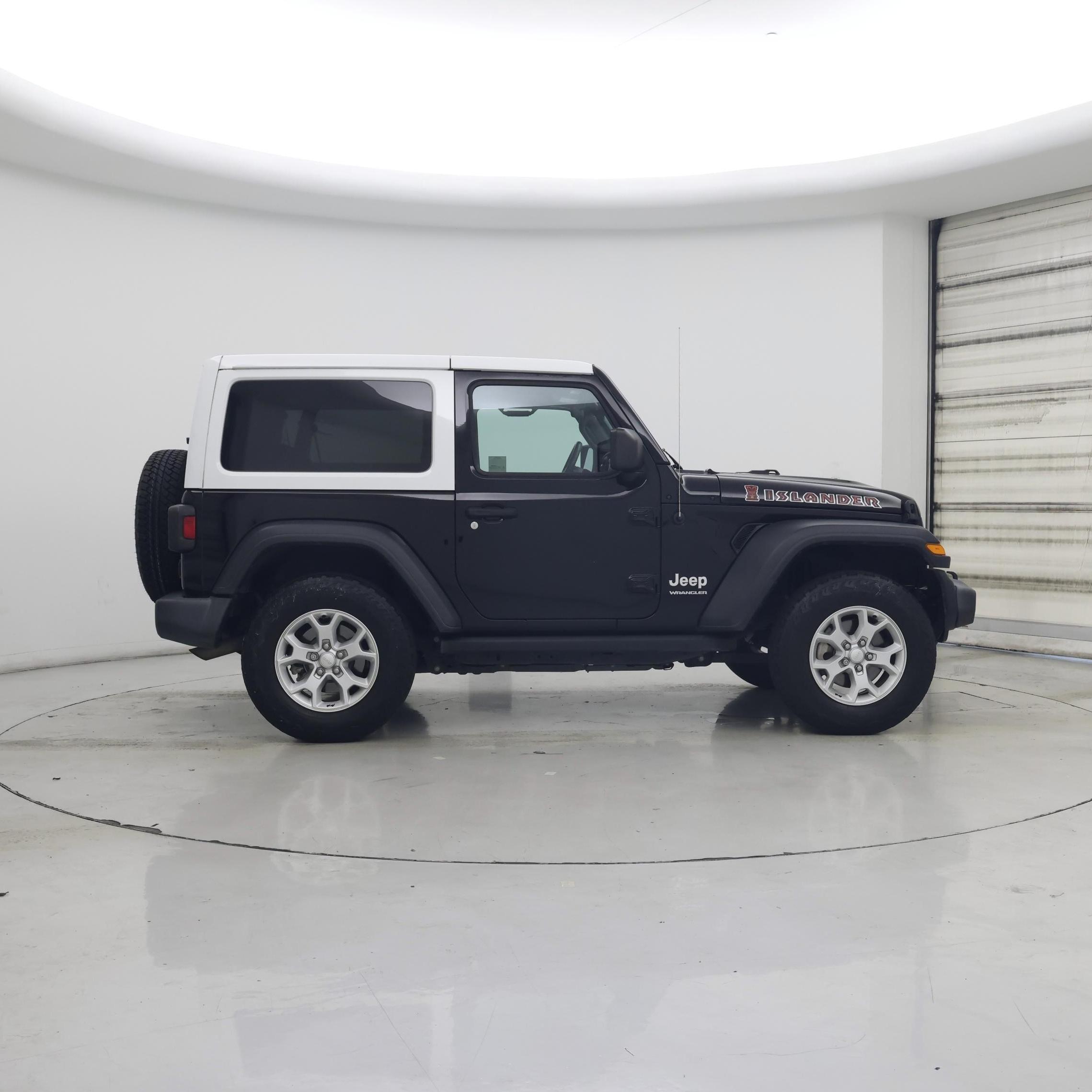 Thumbnail: 2021 Jeep Wrangler - 7