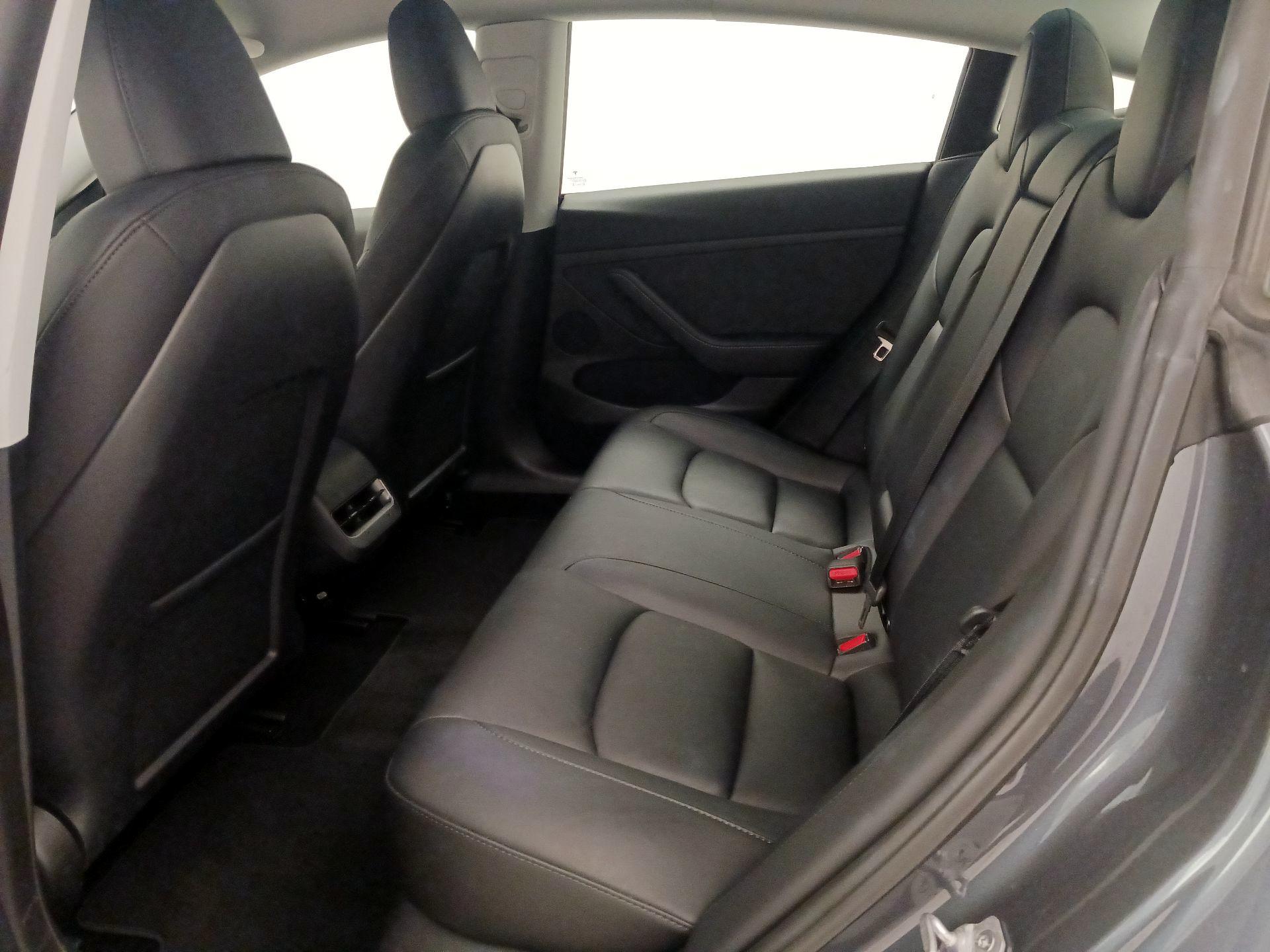 Thumbnail: 2023 Tesla Model 3 - 19