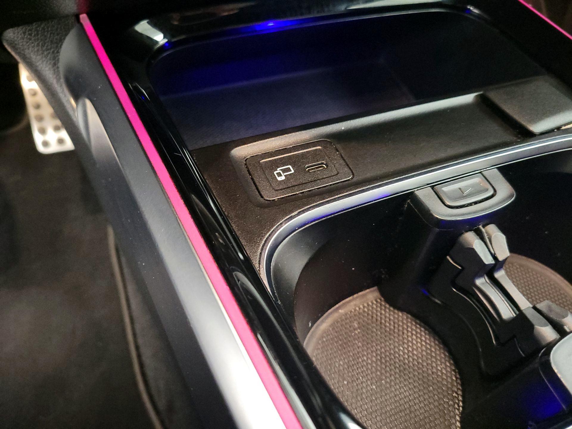 Thumbnail: 2021 Mercedes-Benz GLB - 18