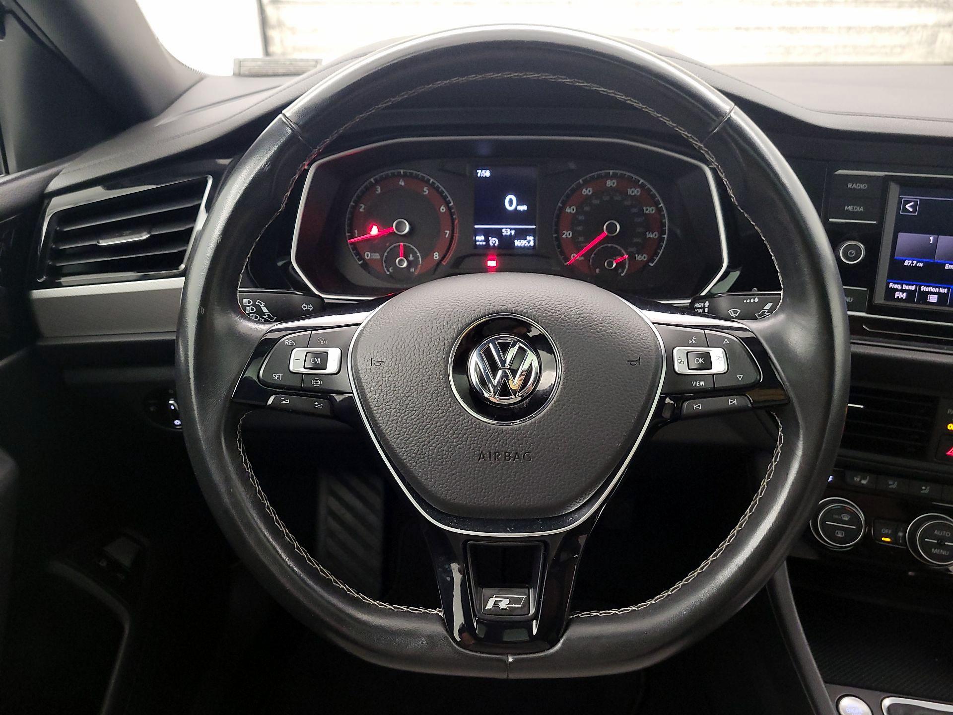 Thumbnail: 2021 Volkswagen Jetta - 10