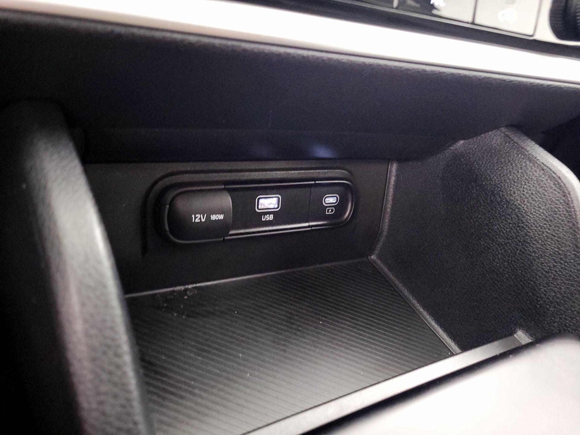 Thumbnail: 2025 Kia Sportage - 18