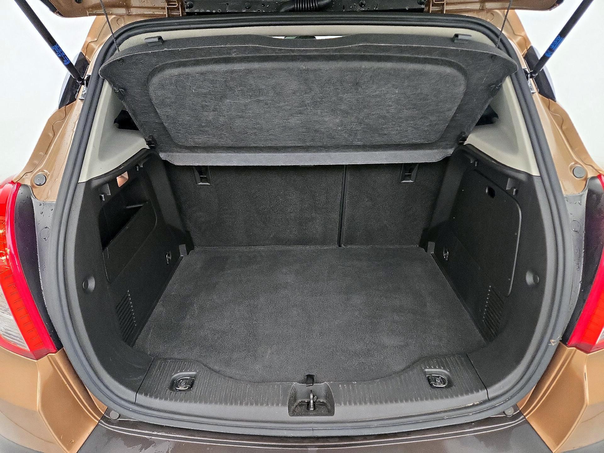 Thumbnail: 2016 Buick Encore - 20