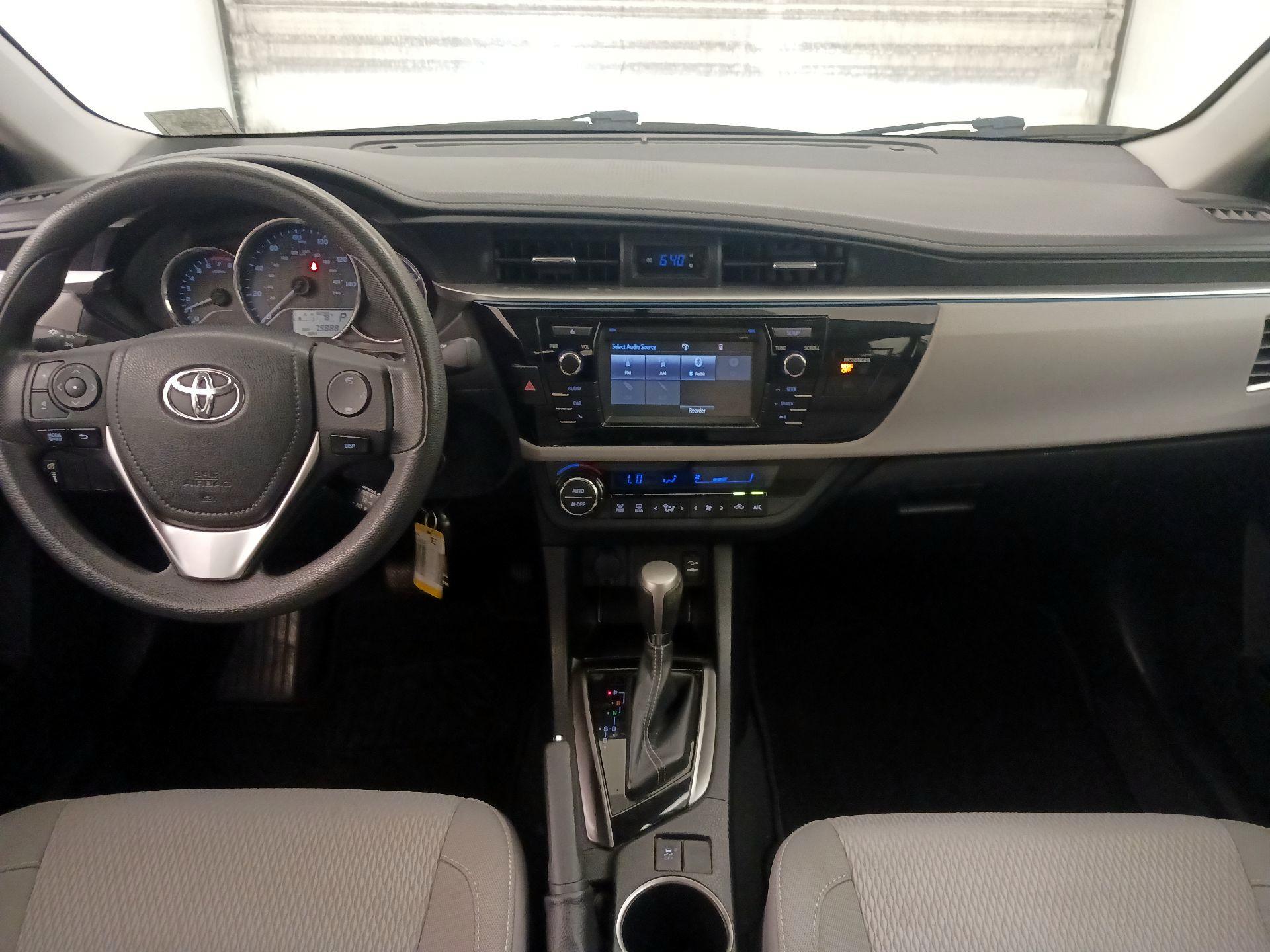 Thumbnail: 2014 Toyota Corolla - 9