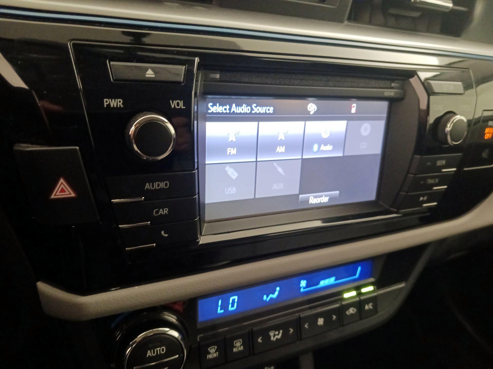 Thumbnail: 2014 Toyota Corolla - 15