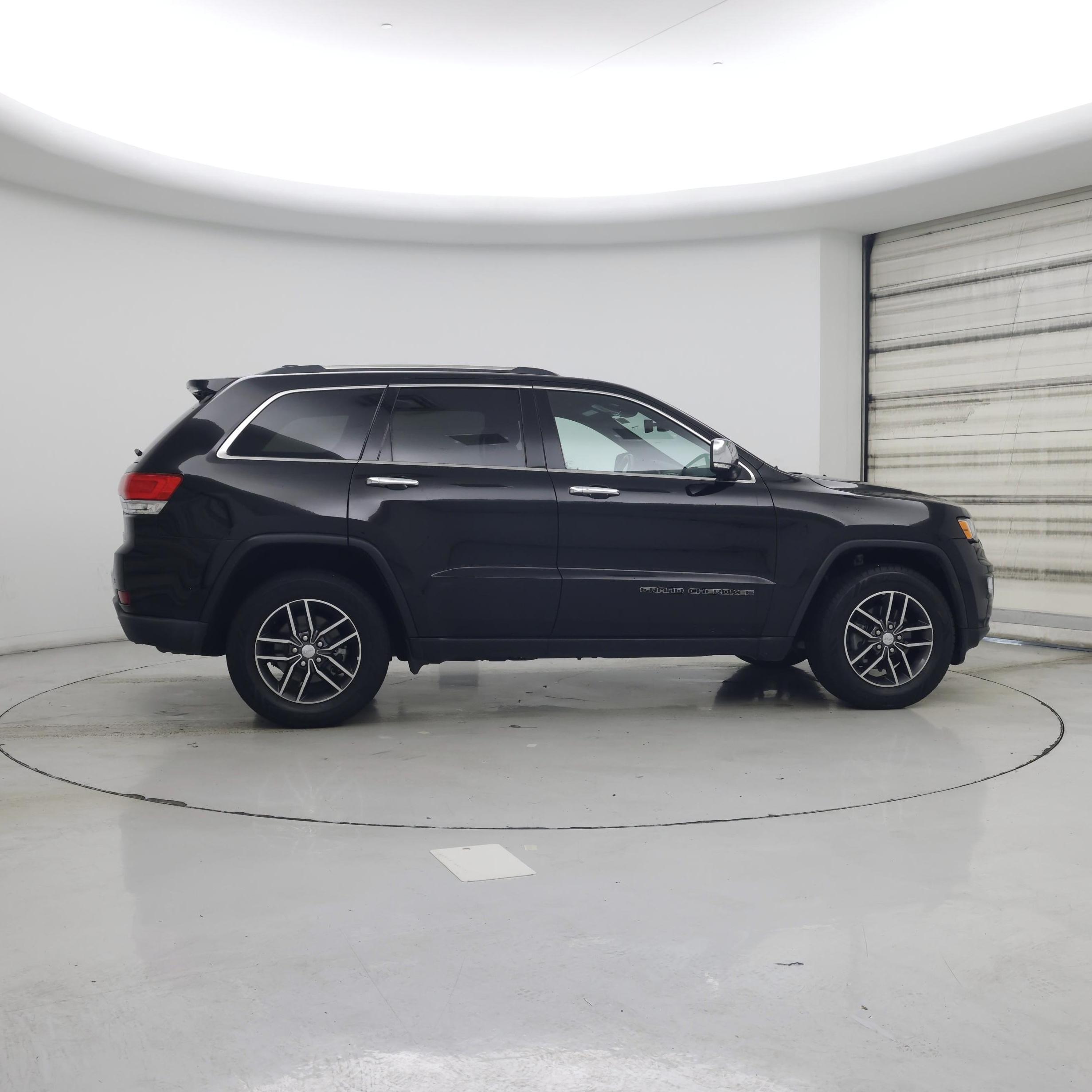 Thumbnail: 2018 Jeep Grand Cherokee - 7