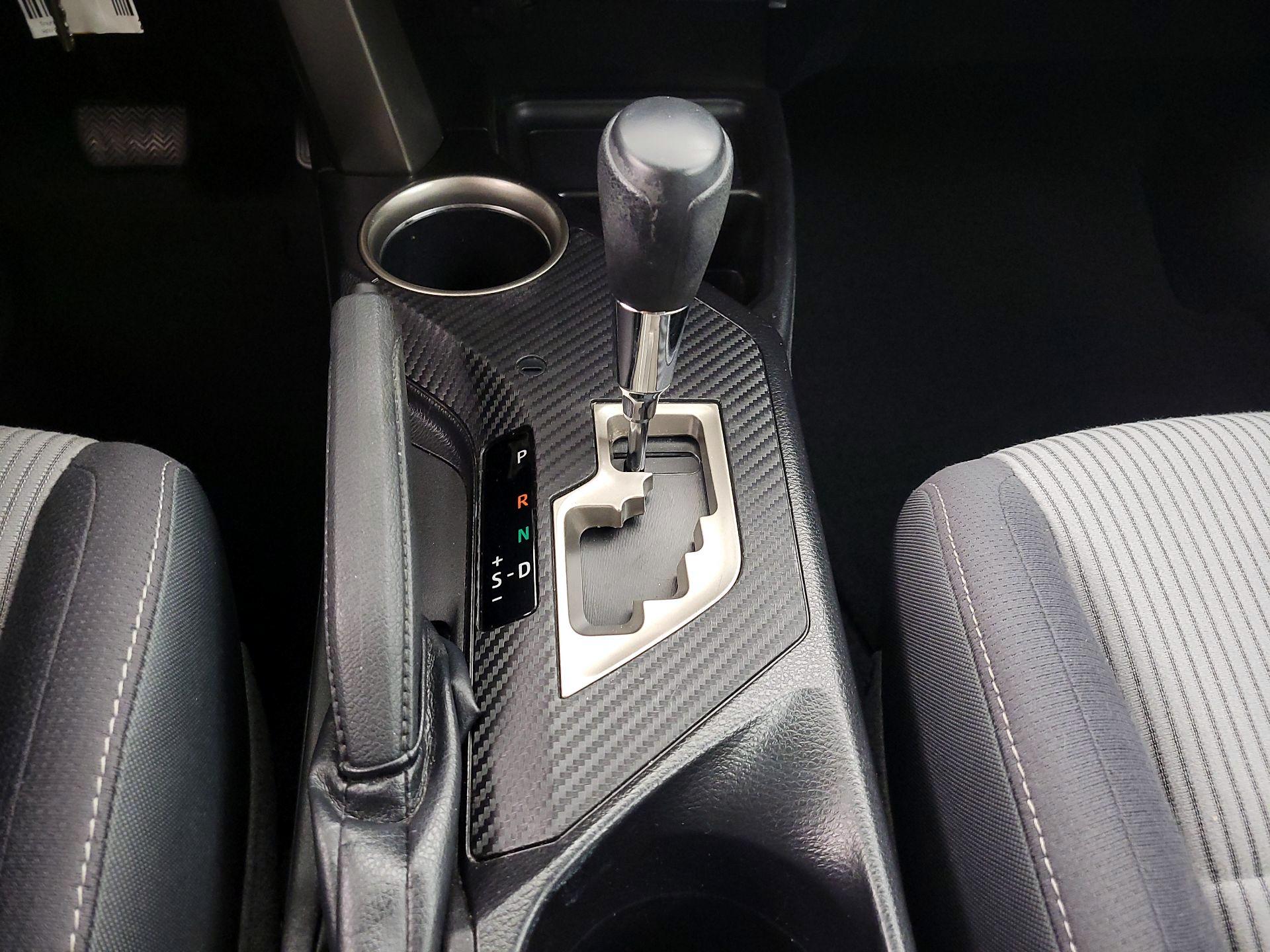 Thumbnail: 2015 Toyota RAV4 - 17