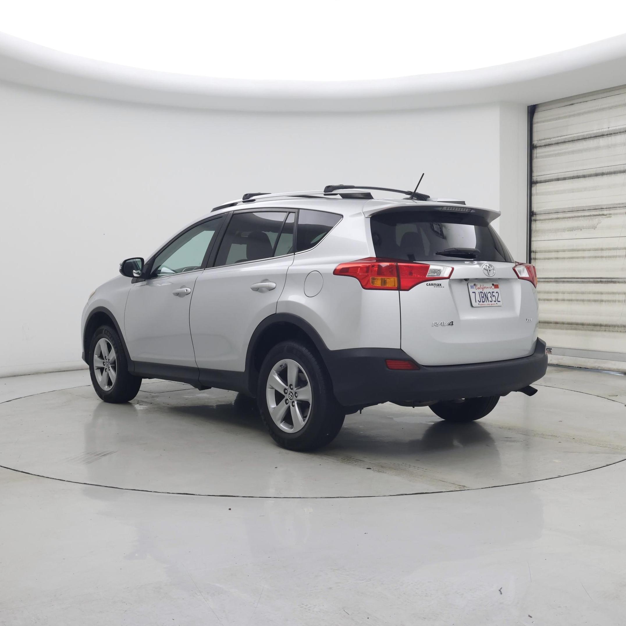 Thumbnail: 2015 Toyota RAV4 - 2