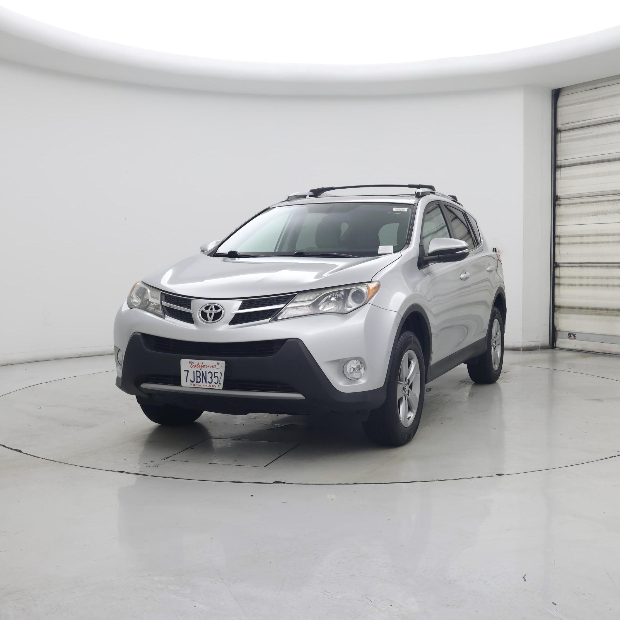Thumbnail: 2015 Toyota RAV4 - 4