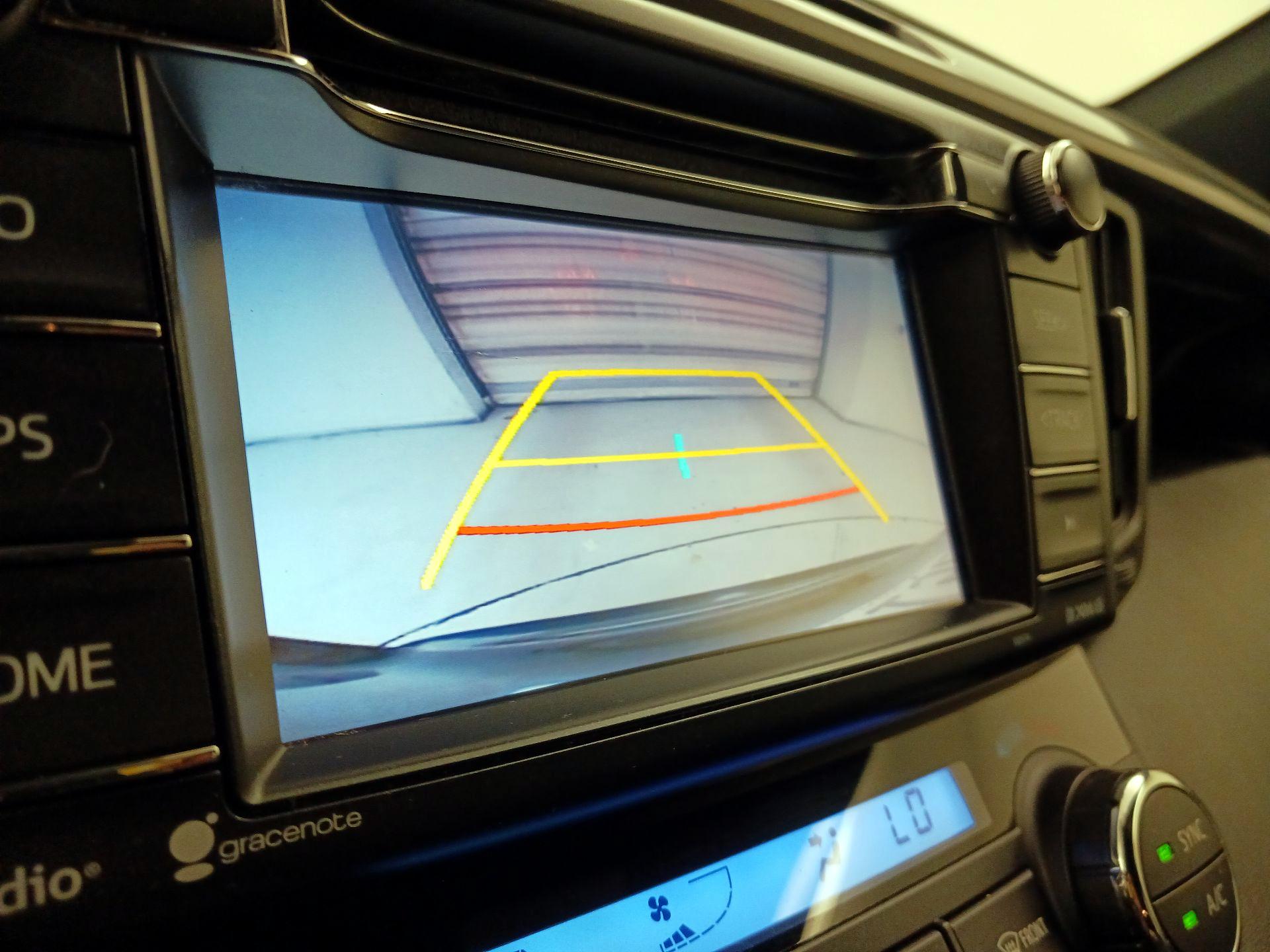 Thumbnail: 2018 Toyota RAV4 - 14