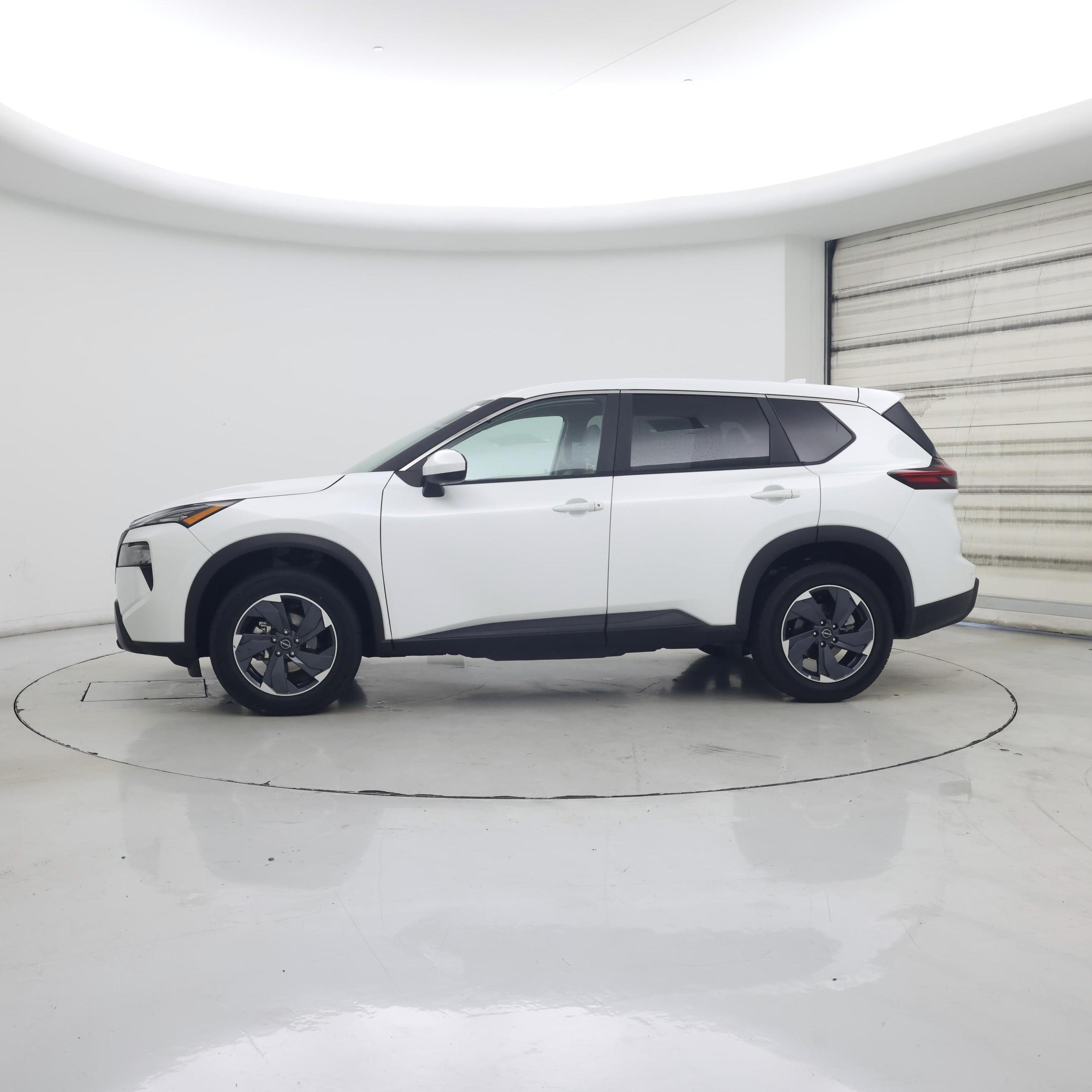 Thumbnail: 2018 Toyota RAV4 - 3